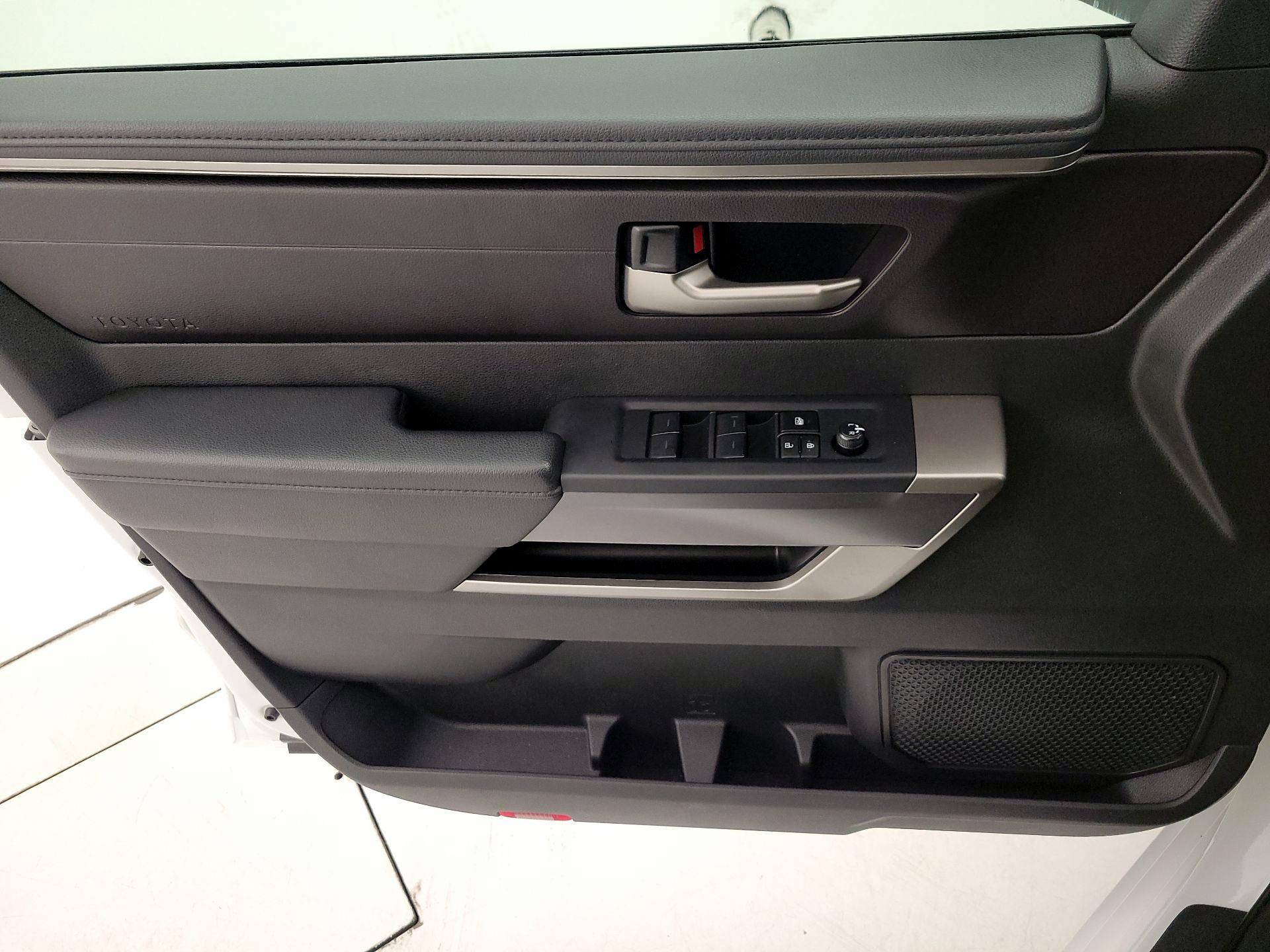 Thumbnail: 2024 Toyota Tundra - 12