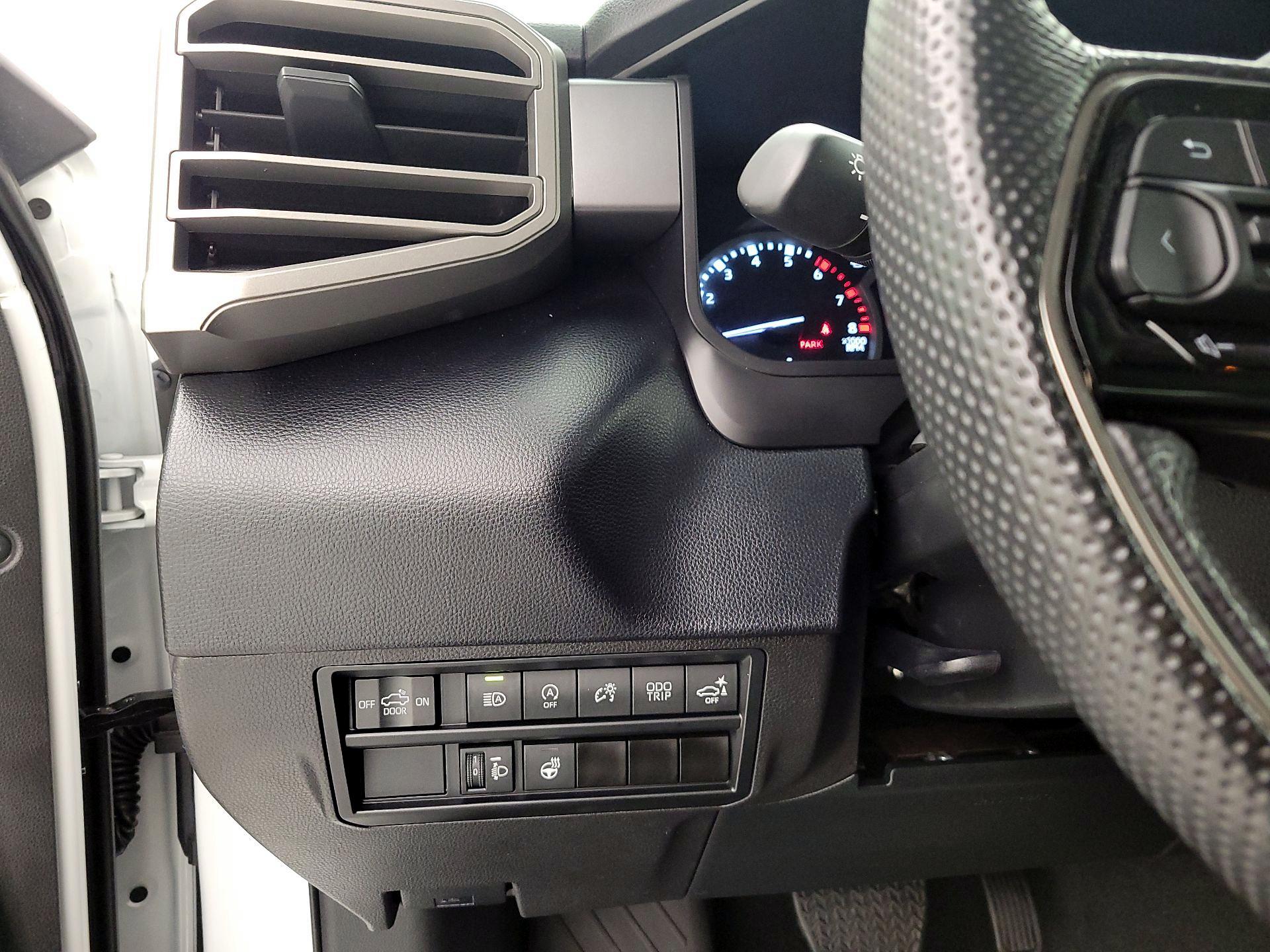 Thumbnail: 2024 Toyota Tundra - 13