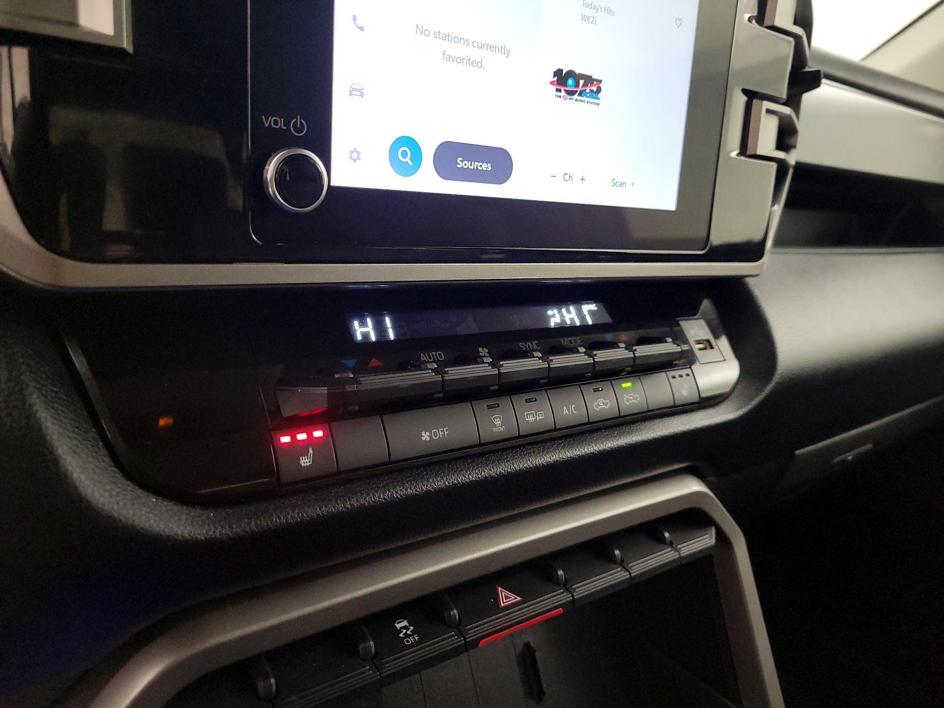 Thumbnail: 2024 Toyota Tundra - 16