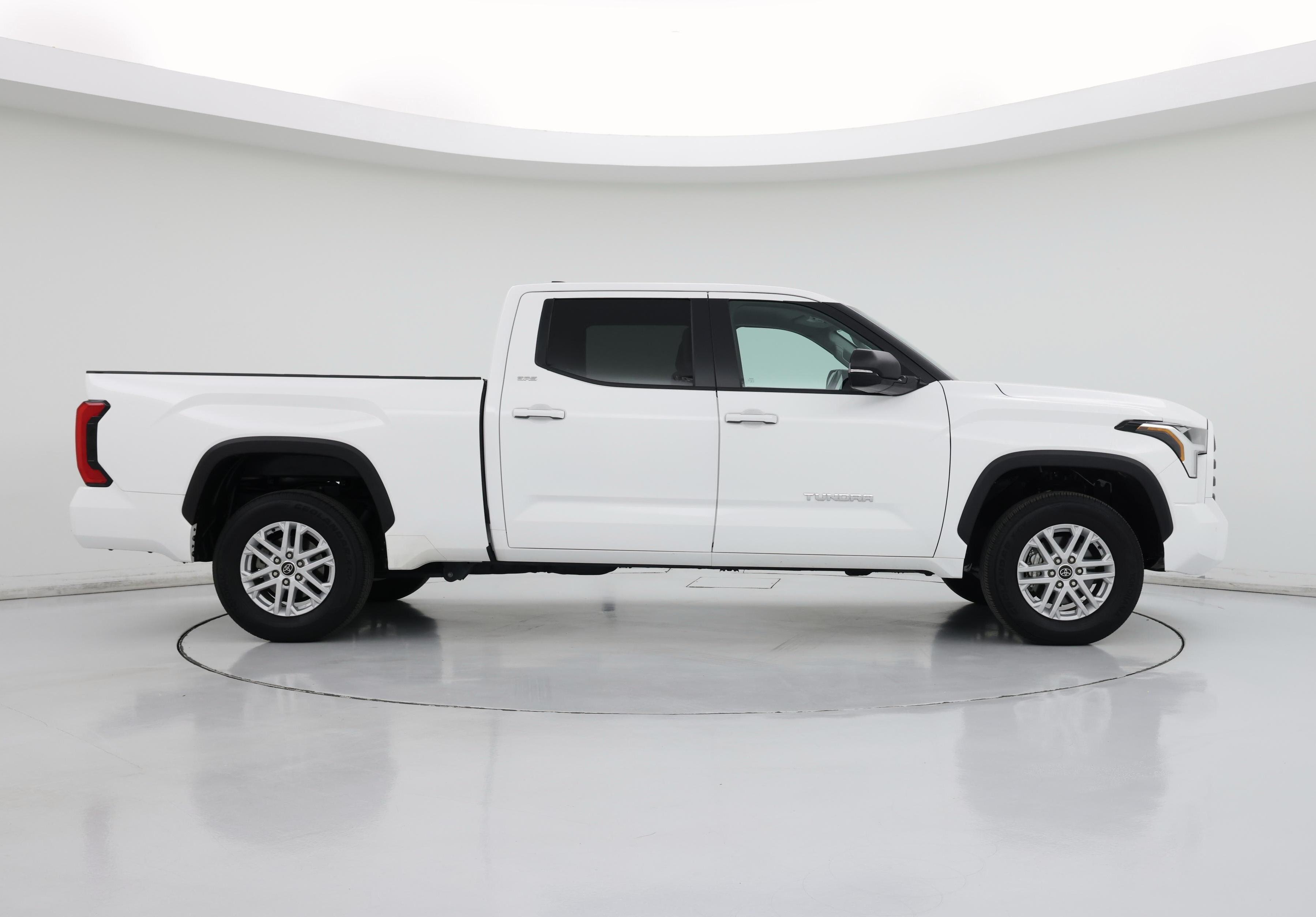 Thumbnail: 2024 Toyota Tundra - 7