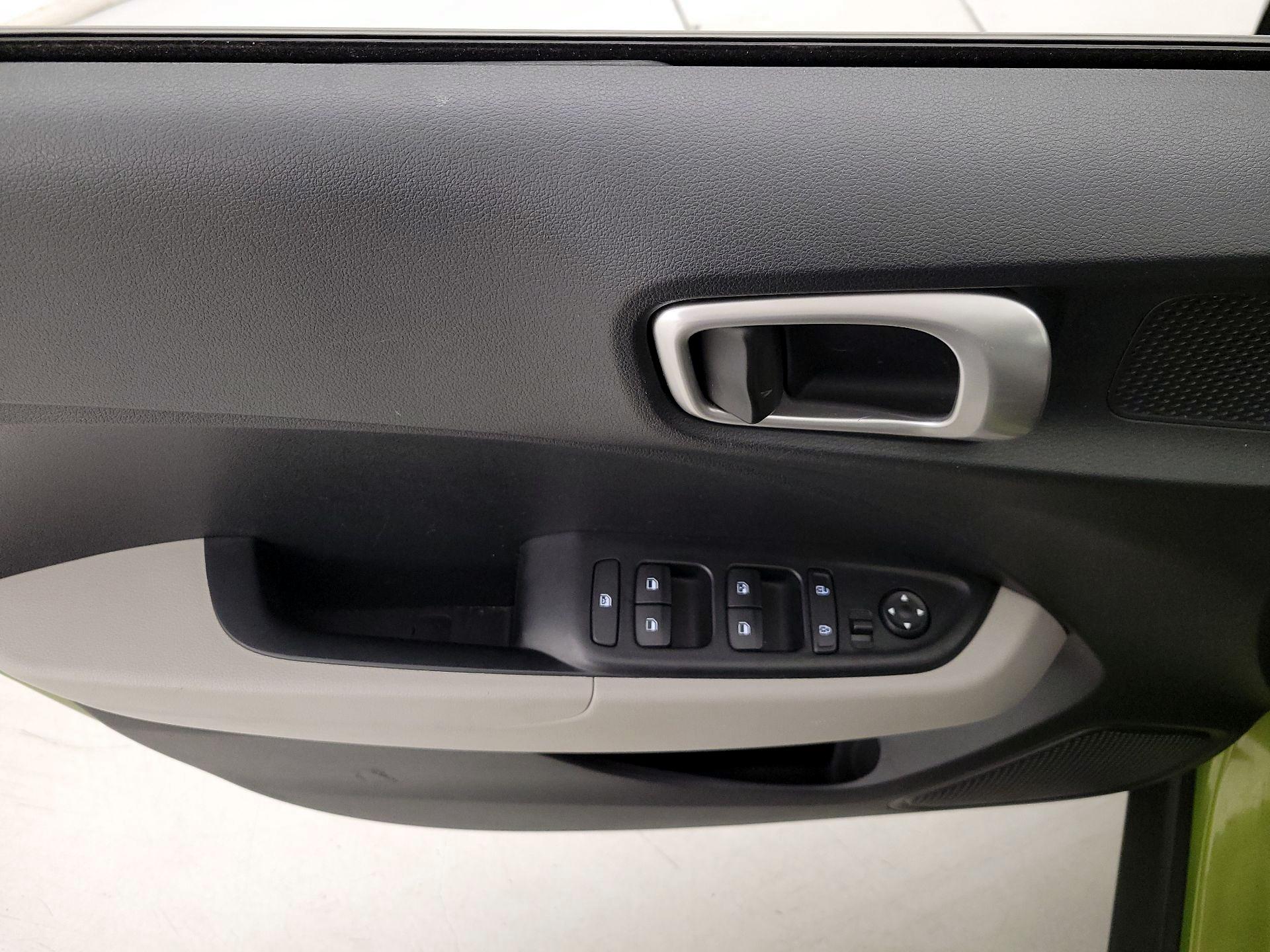 Thumbnail: 2024 Hyundai Venue - 12