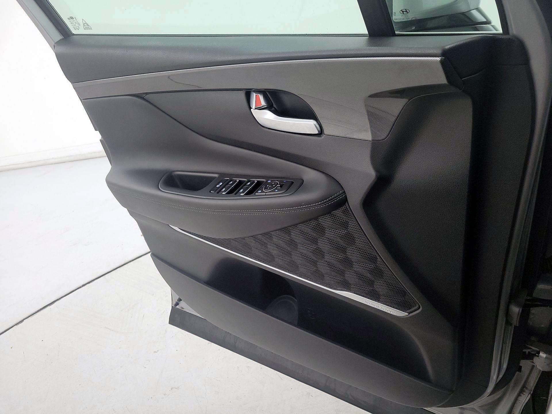 Thumbnail: 2023 Hyundai Santa Fe - 12