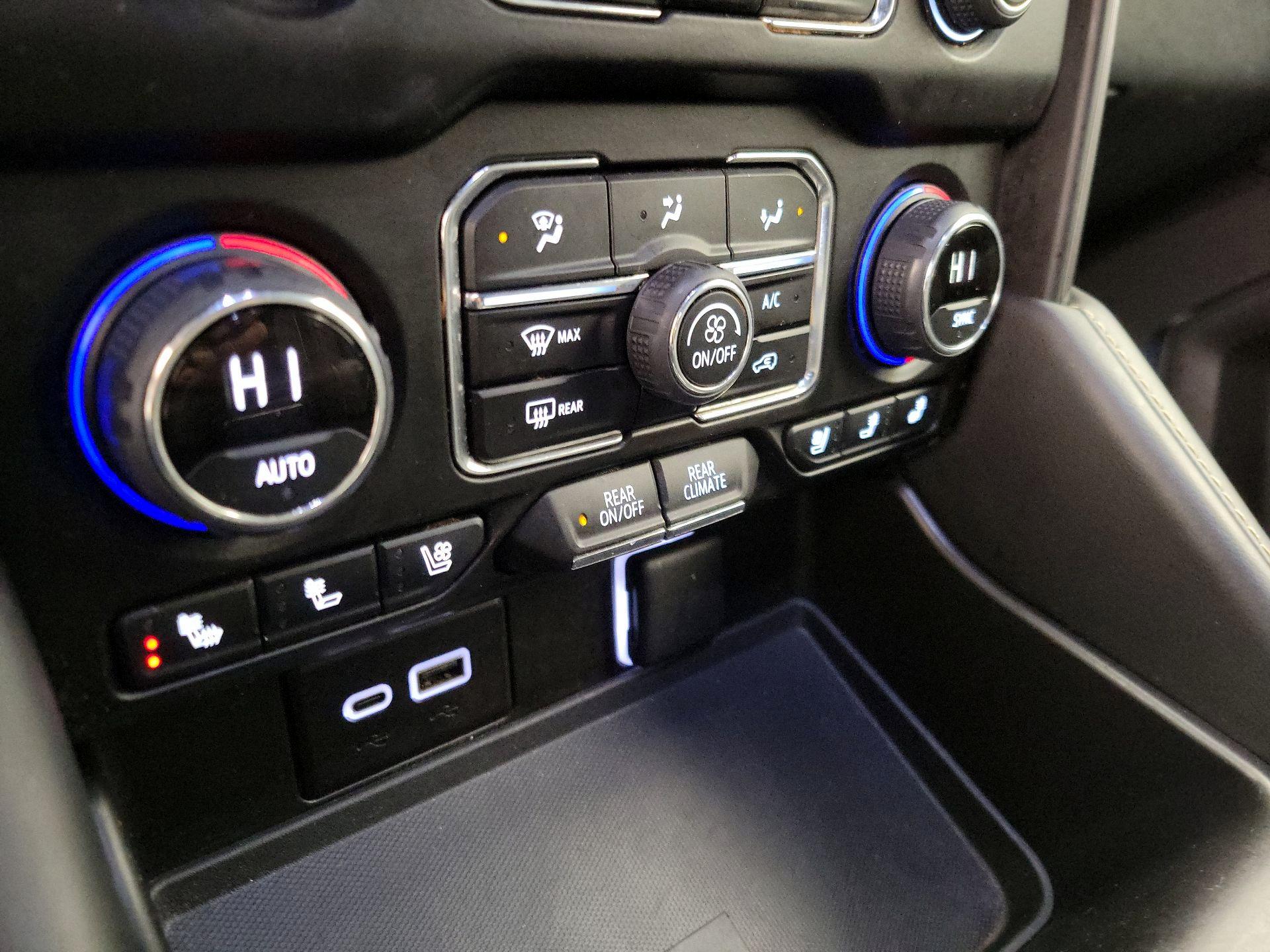 Thumbnail: 2023 Chevrolet Suburban - 16