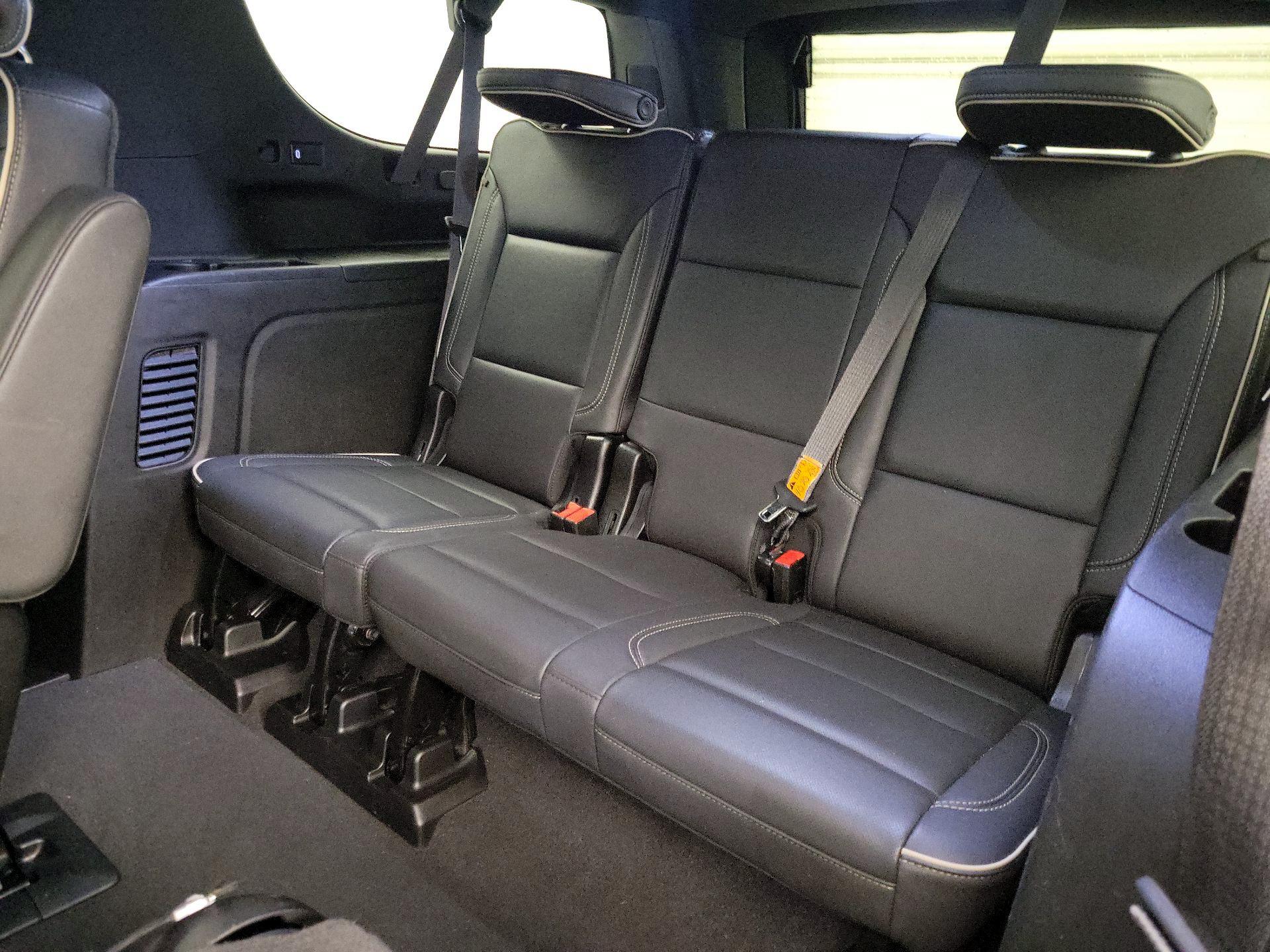 Thumbnail: 2023 Chevrolet Suburban - 20