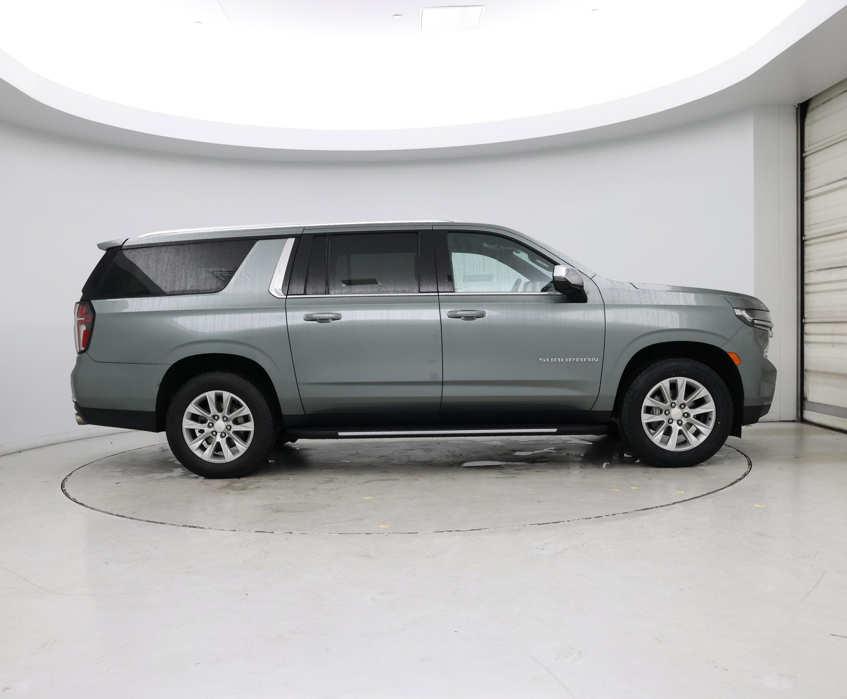 Thumbnail: 2023 Chevrolet Suburban - 7