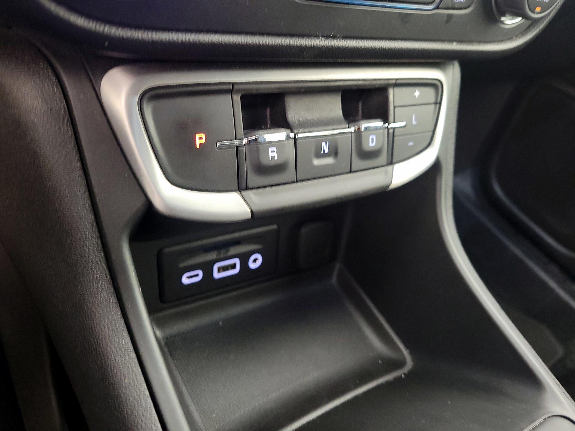 Thumbnail: 2024 GMC Terrain - 17