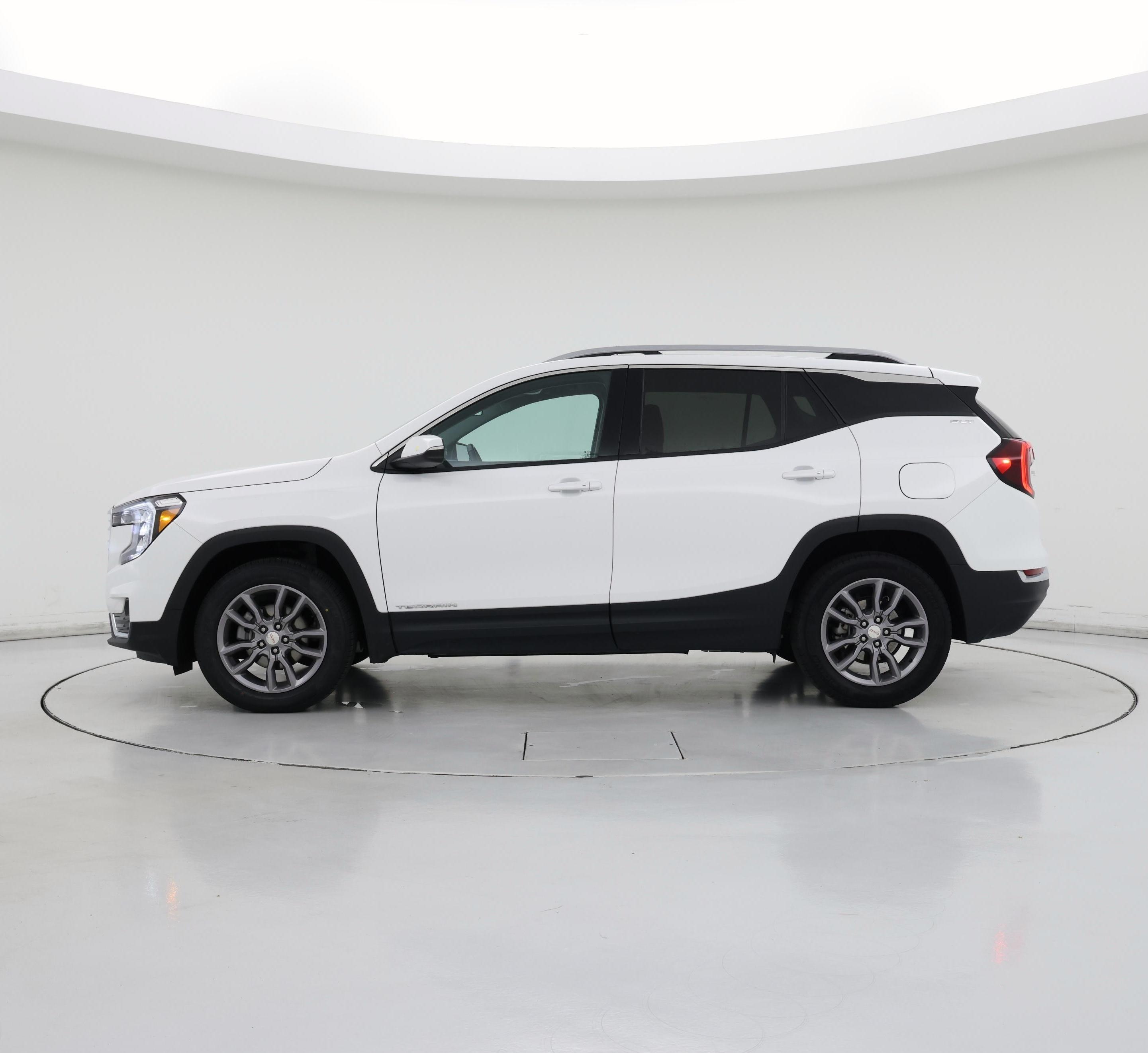 Thumbnail: 2024 GMC Terrain - 3