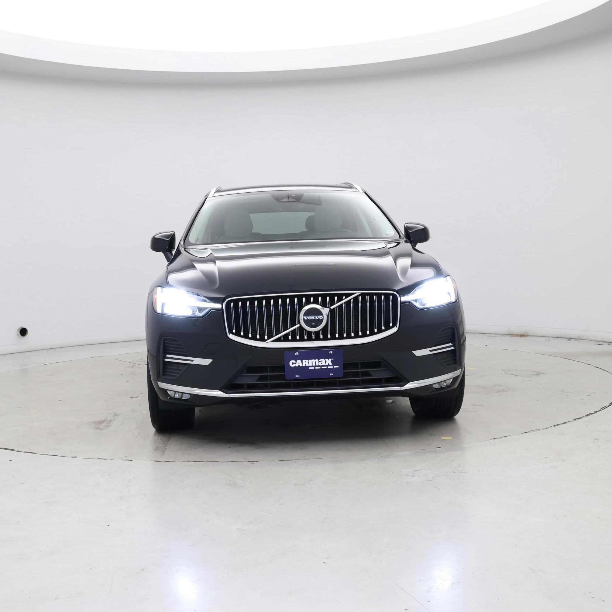 Thumbnail: 2022 Volvo XC60 - 5