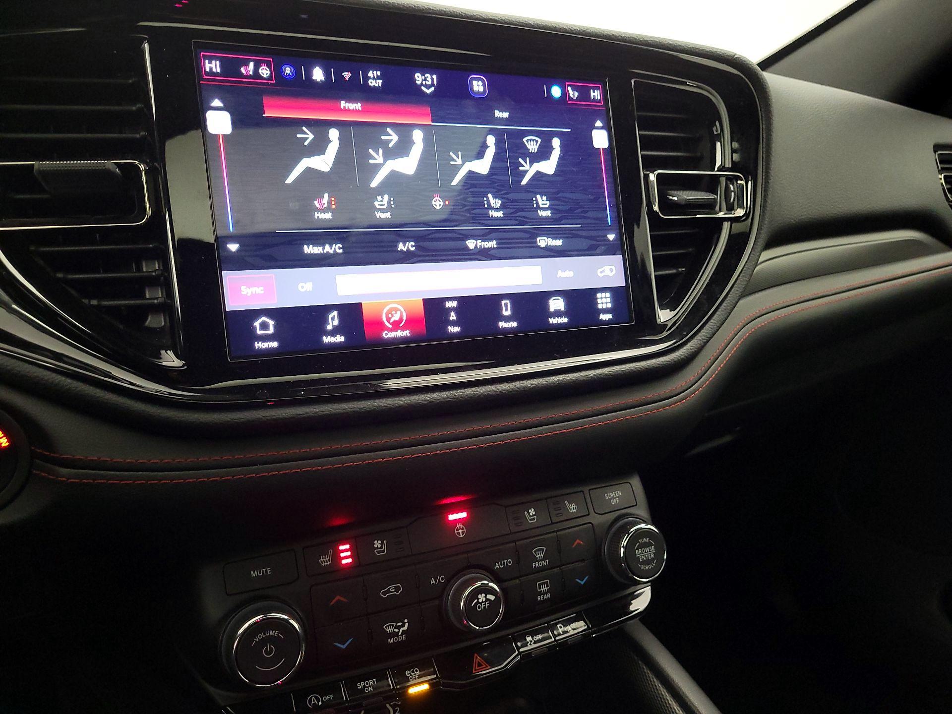 Thumbnail: 2023 Dodge Durango - 16