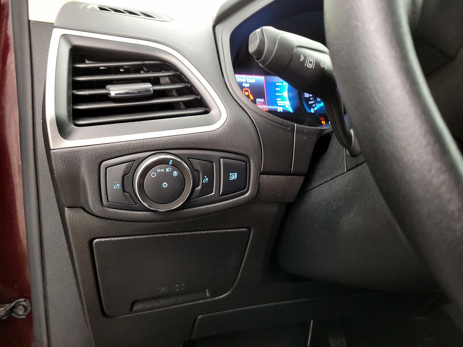 Thumbnail: 2022 Ford Edge - 13