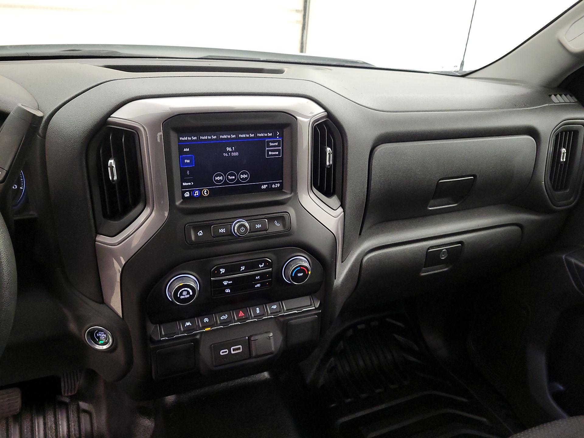 Thumbnail: 2023 Chevrolet Silverado 1500 - 9