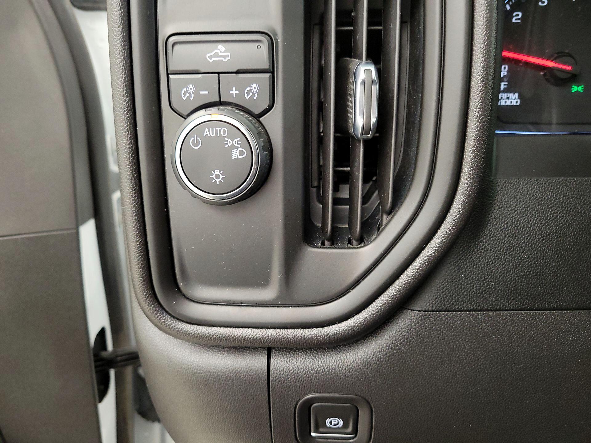 Thumbnail: 2023 Chevrolet Silverado 1500 - 13