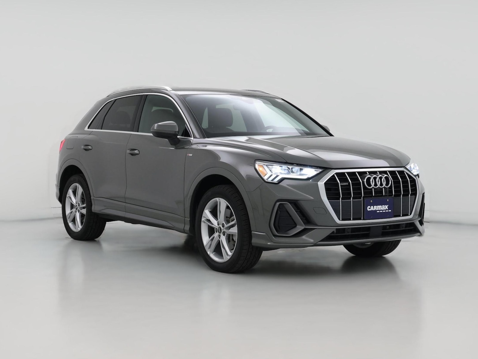2022 Audi Q3