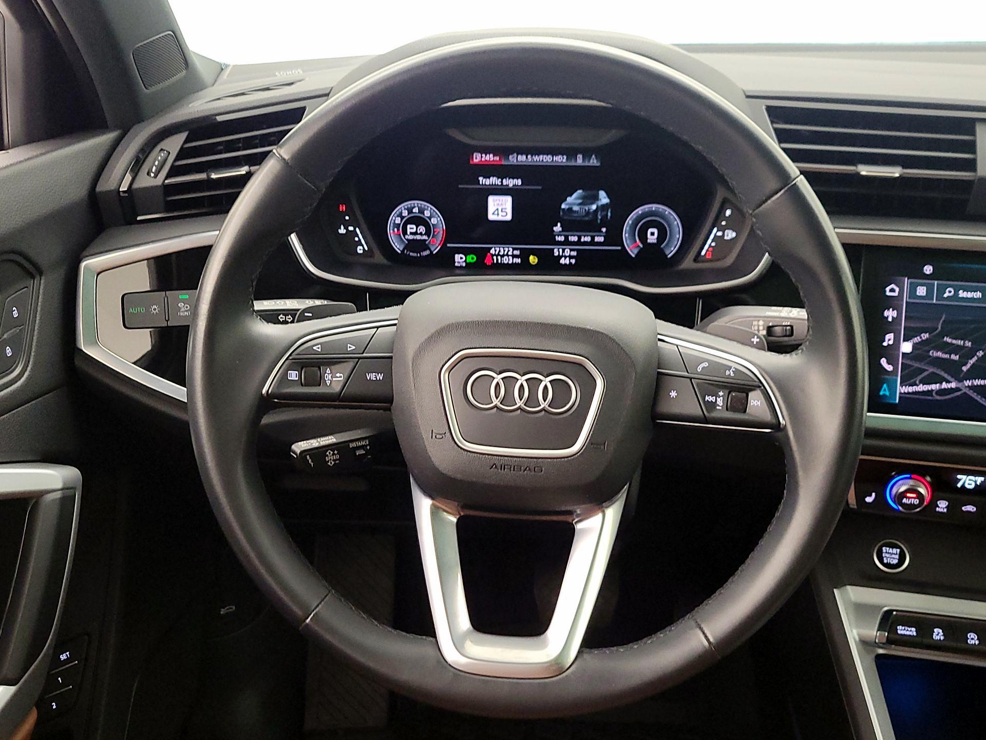 Thumbnail: 2022 Audi Q3 - 10