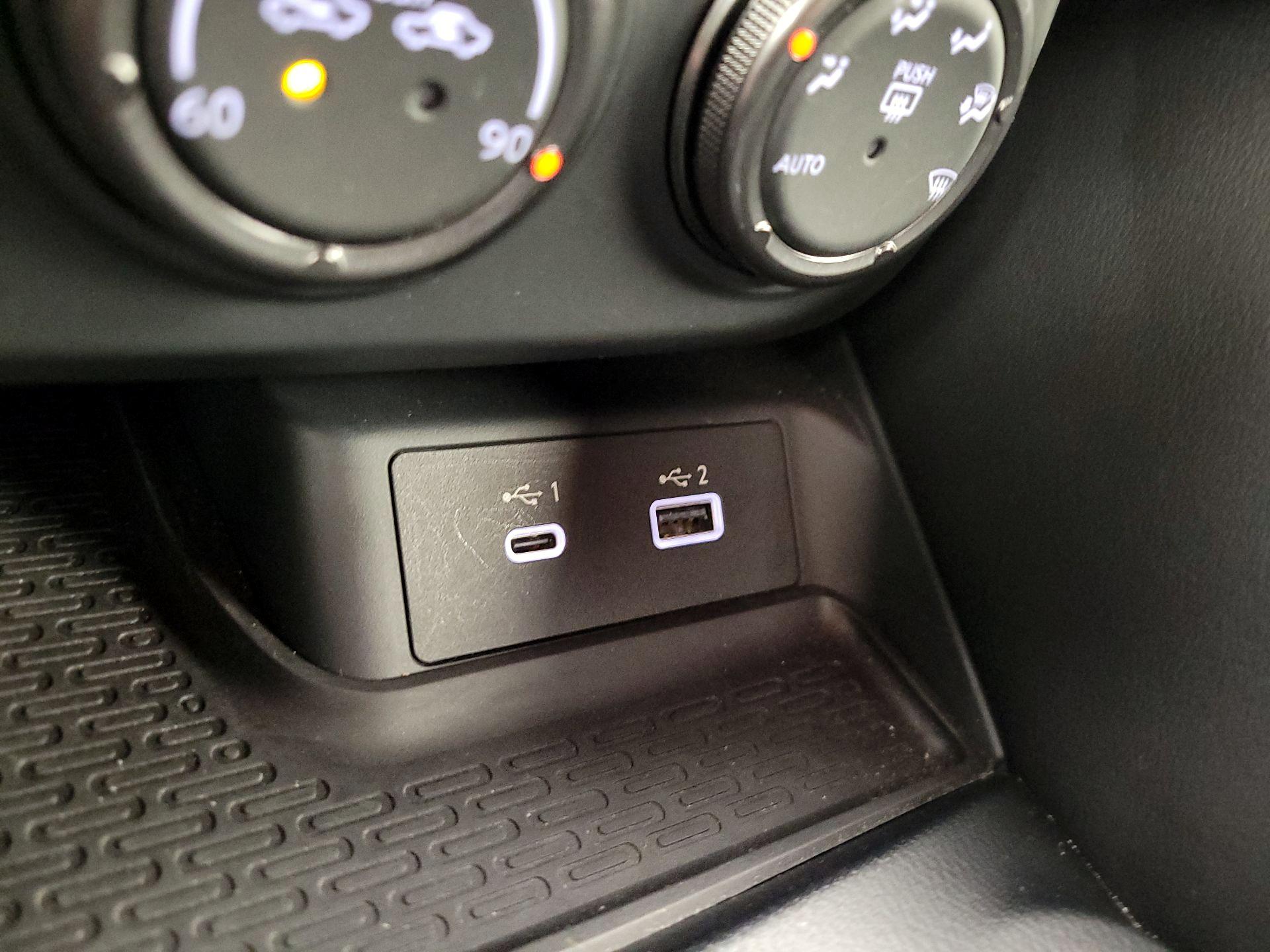 Thumbnail: 2023 Nissan Z - 18