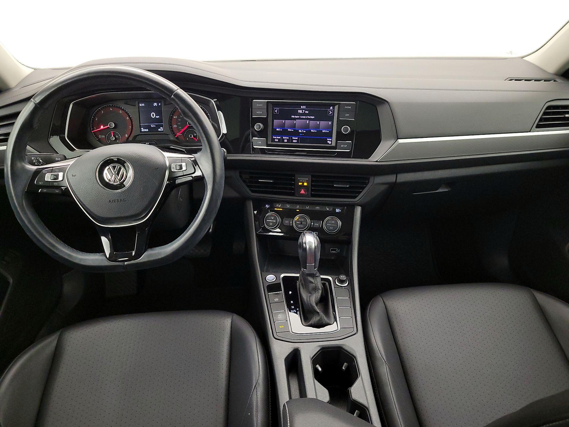 Thumbnail: 2019 Volkswagen Jetta - 9