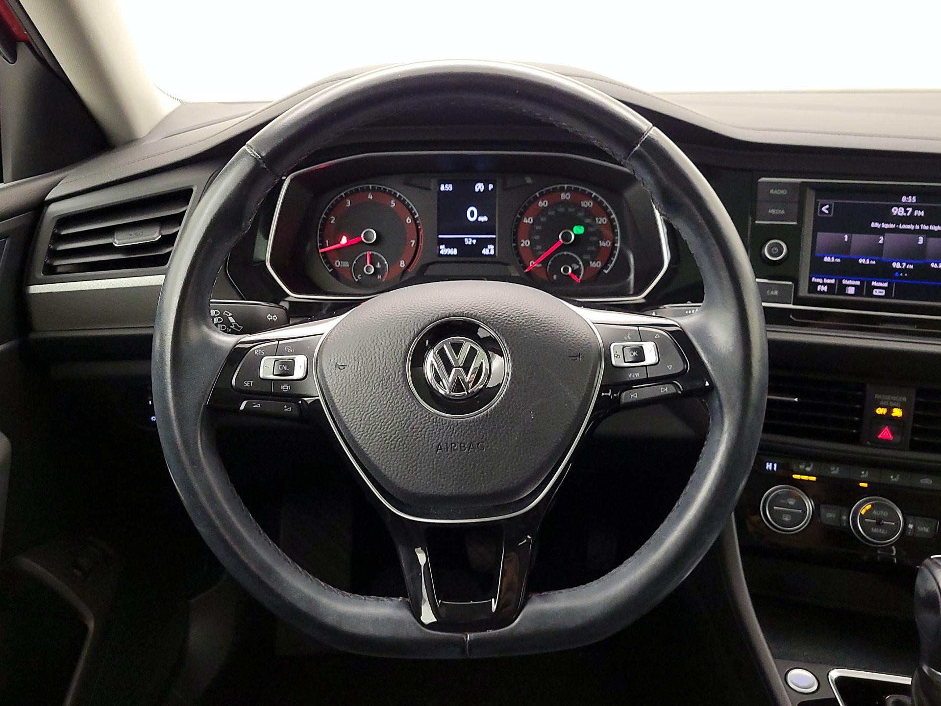 Thumbnail: 2019 Volkswagen Jetta - 10