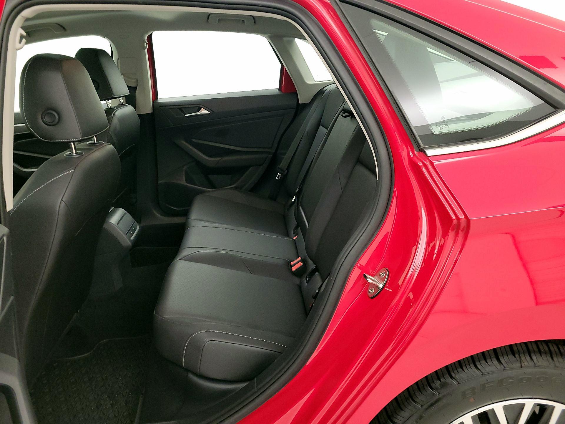 Thumbnail: 2019 Volkswagen Jetta - 19