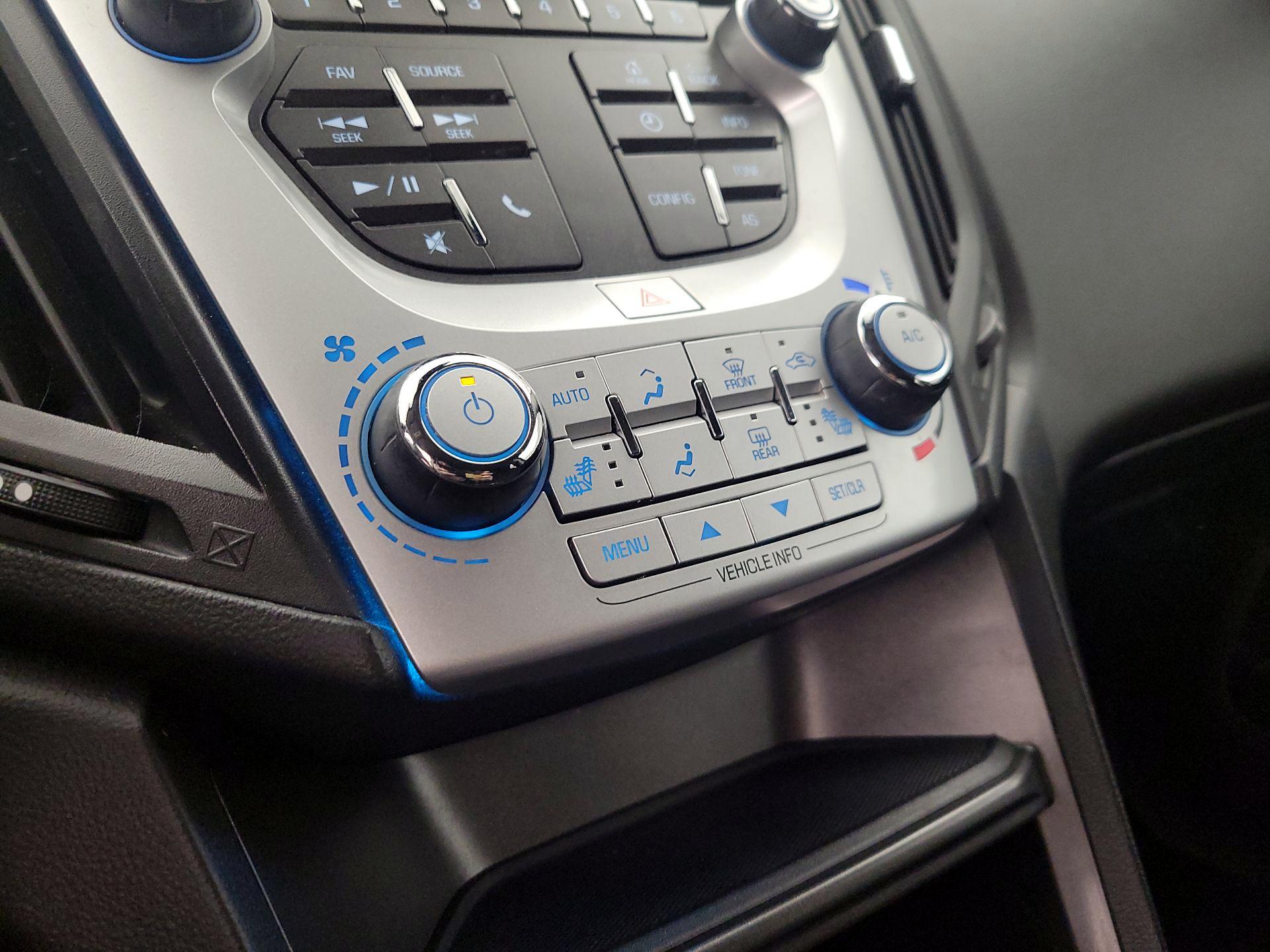 Thumbnail: 2016 Chevrolet Equinox - 15