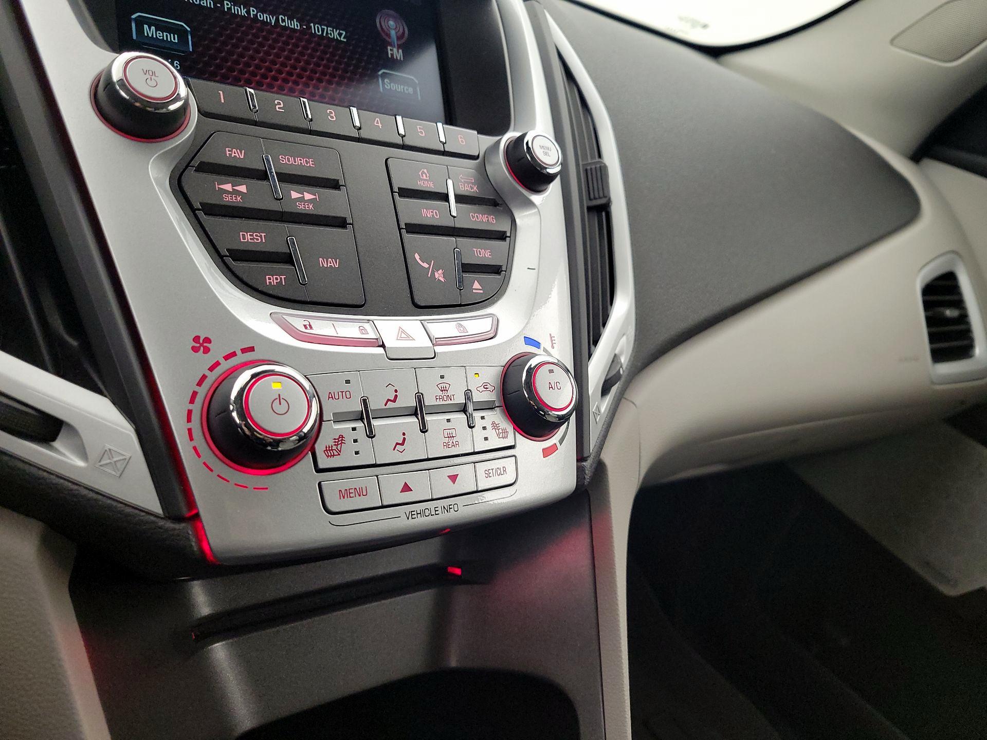 Thumbnail: 2015 GMC Terrain - 16