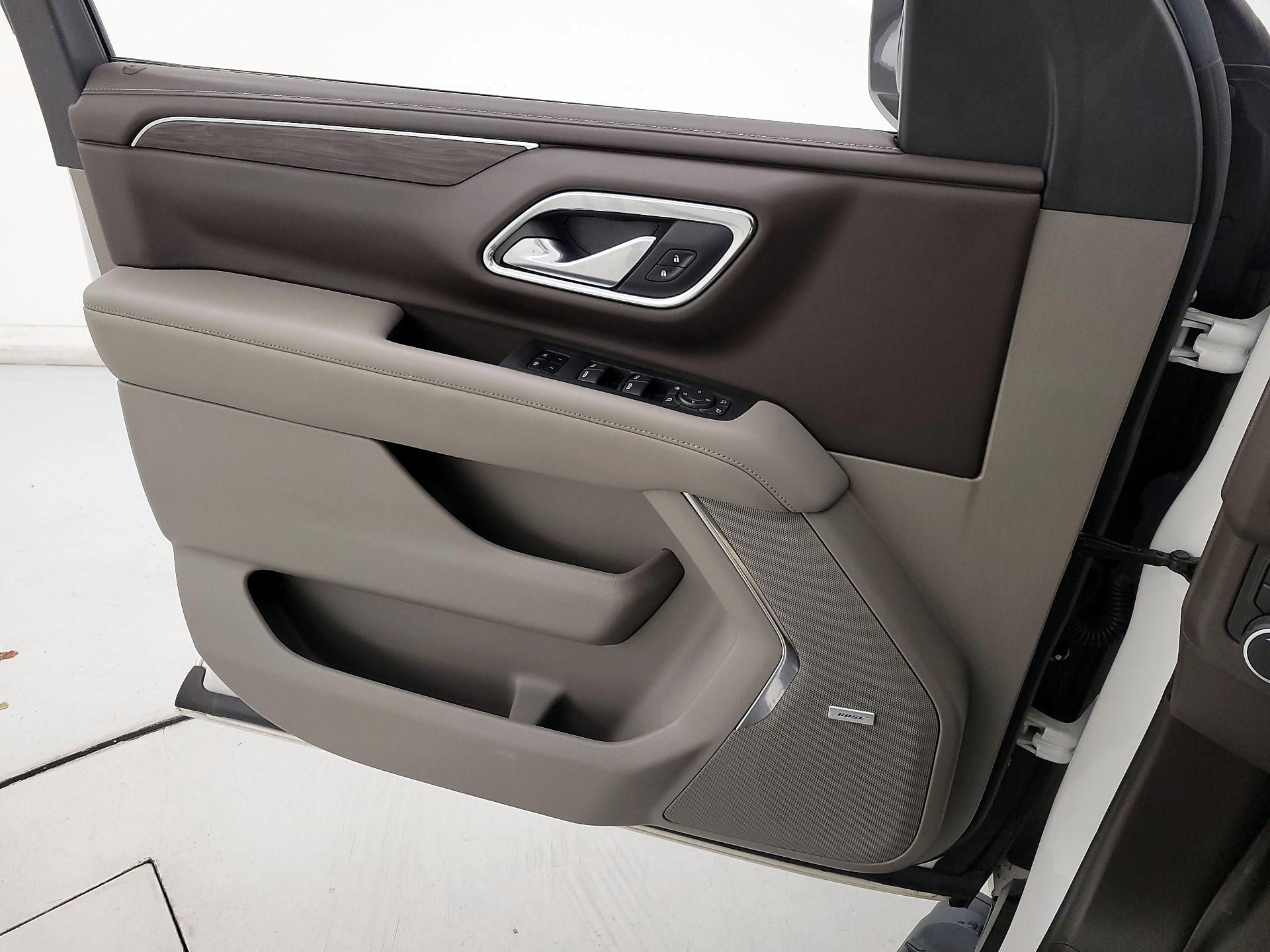 Thumbnail: 2022 Chevrolet Suburban - 12