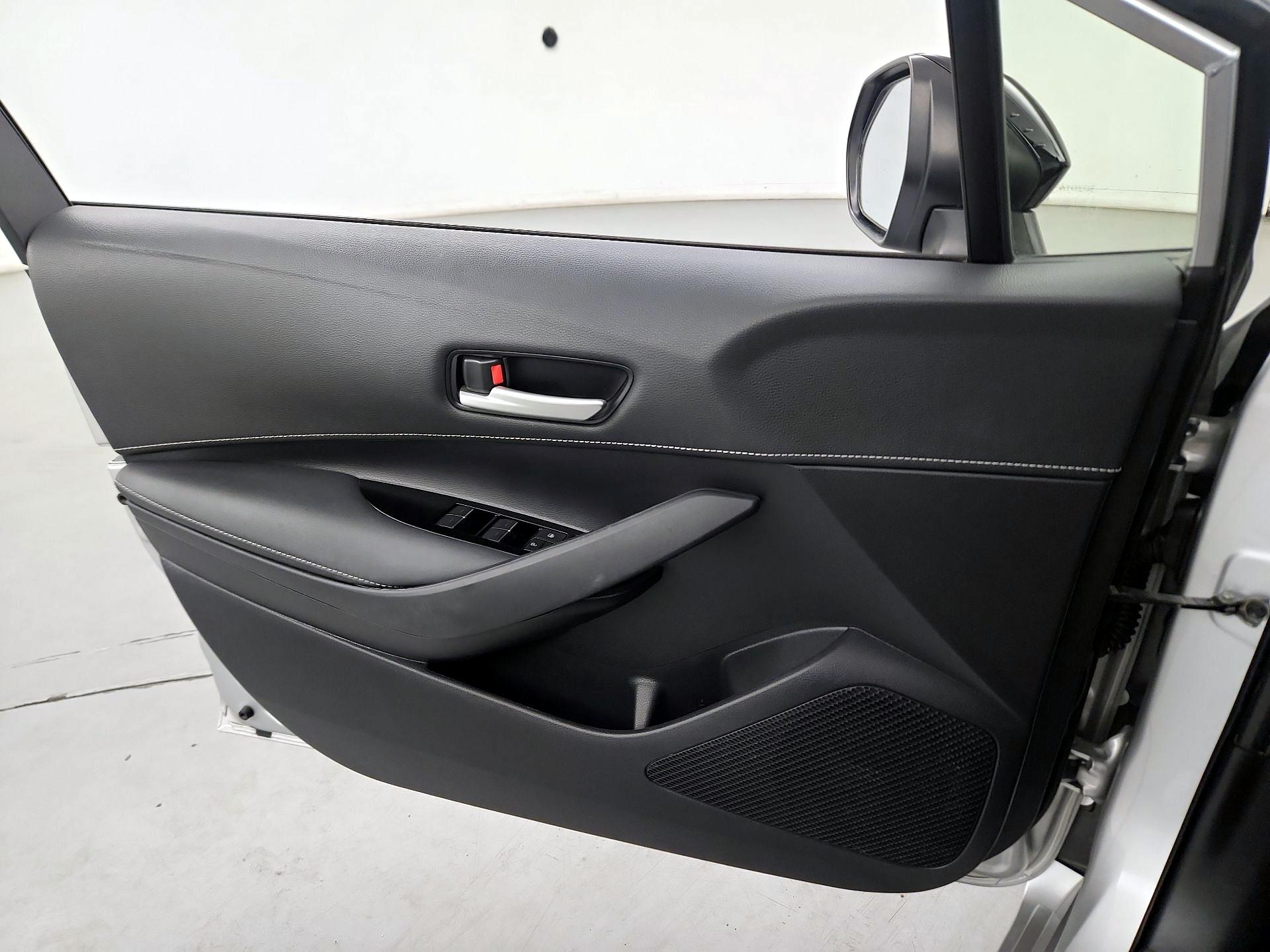 Thumbnail: 2021 Toyota Corolla - 10