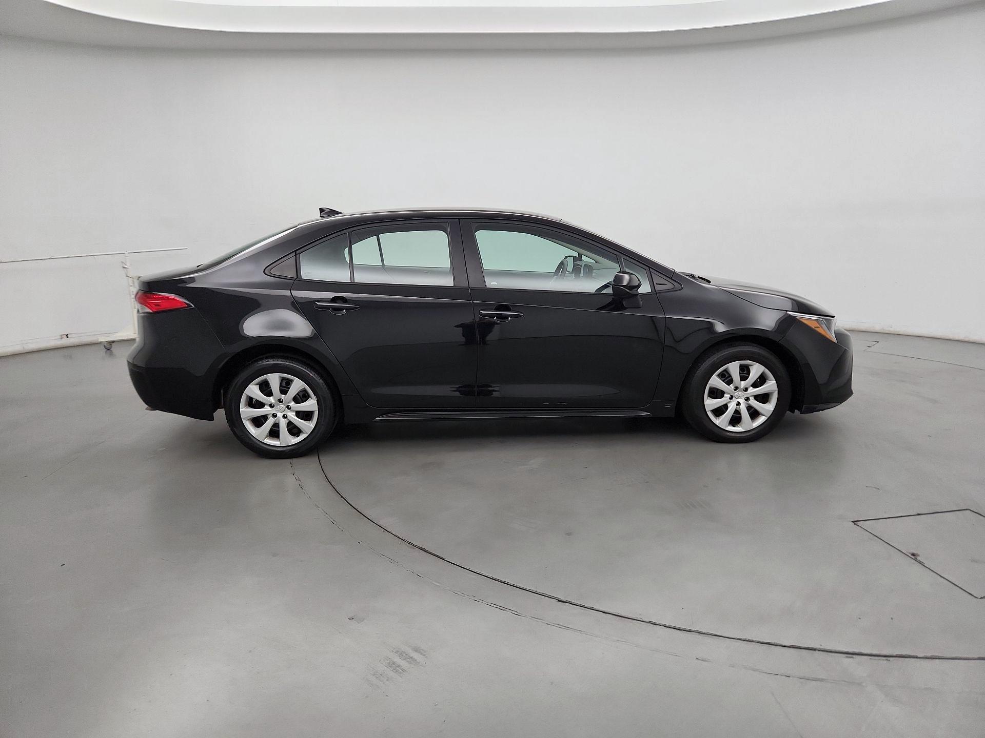 Thumbnail: 2023 Toyota Corolla - 4