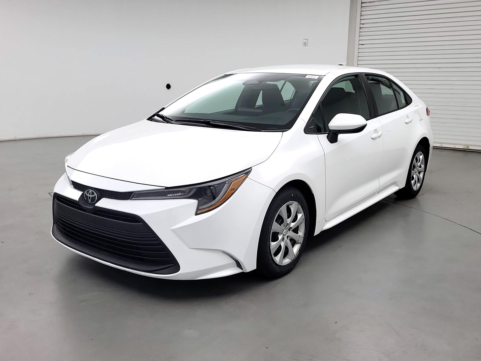 Thumbnail: 2024 Toyota Corolla - 3