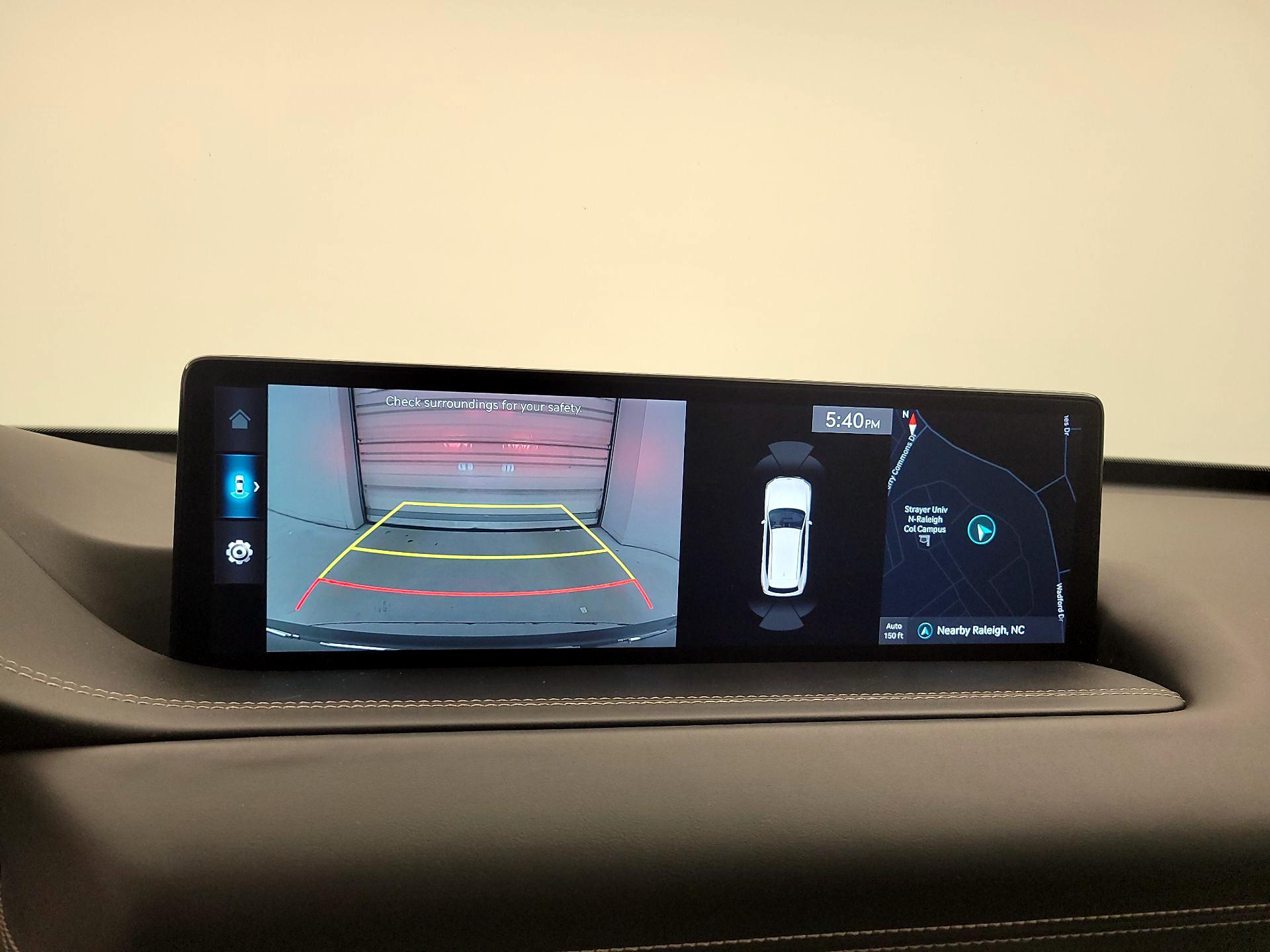 Thumbnail: 2024 Genesis GV80 - 14