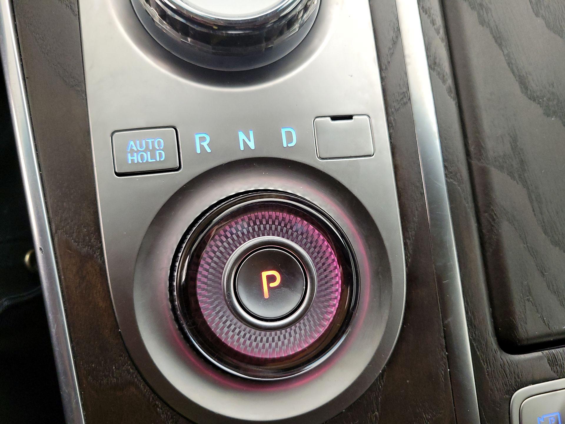 Thumbnail: 2024 Genesis GV80 - 17