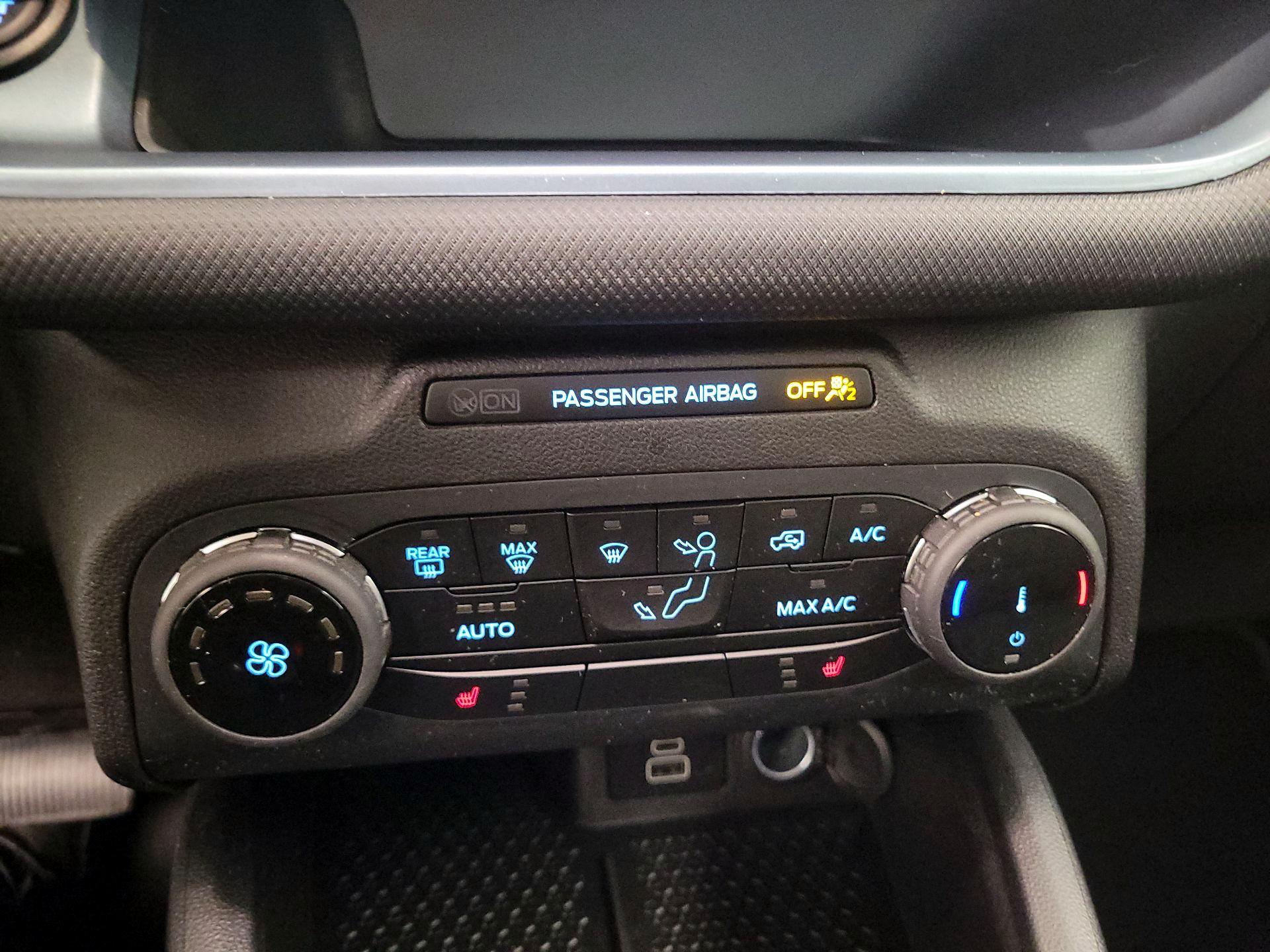 Thumbnail: 2023 Ford Bronco Sport - 16