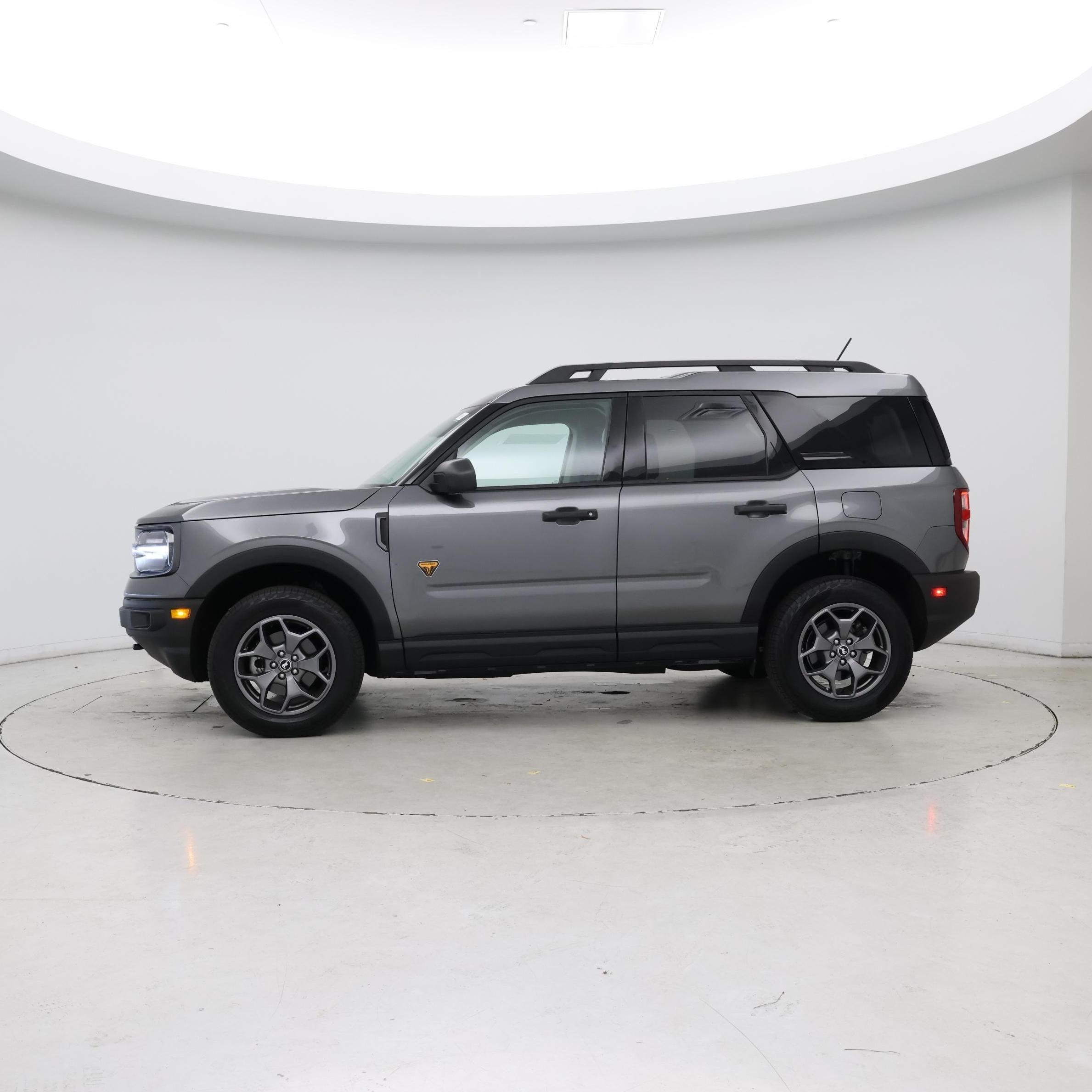 Thumbnail: 2023 Ford Bronco Sport - 3