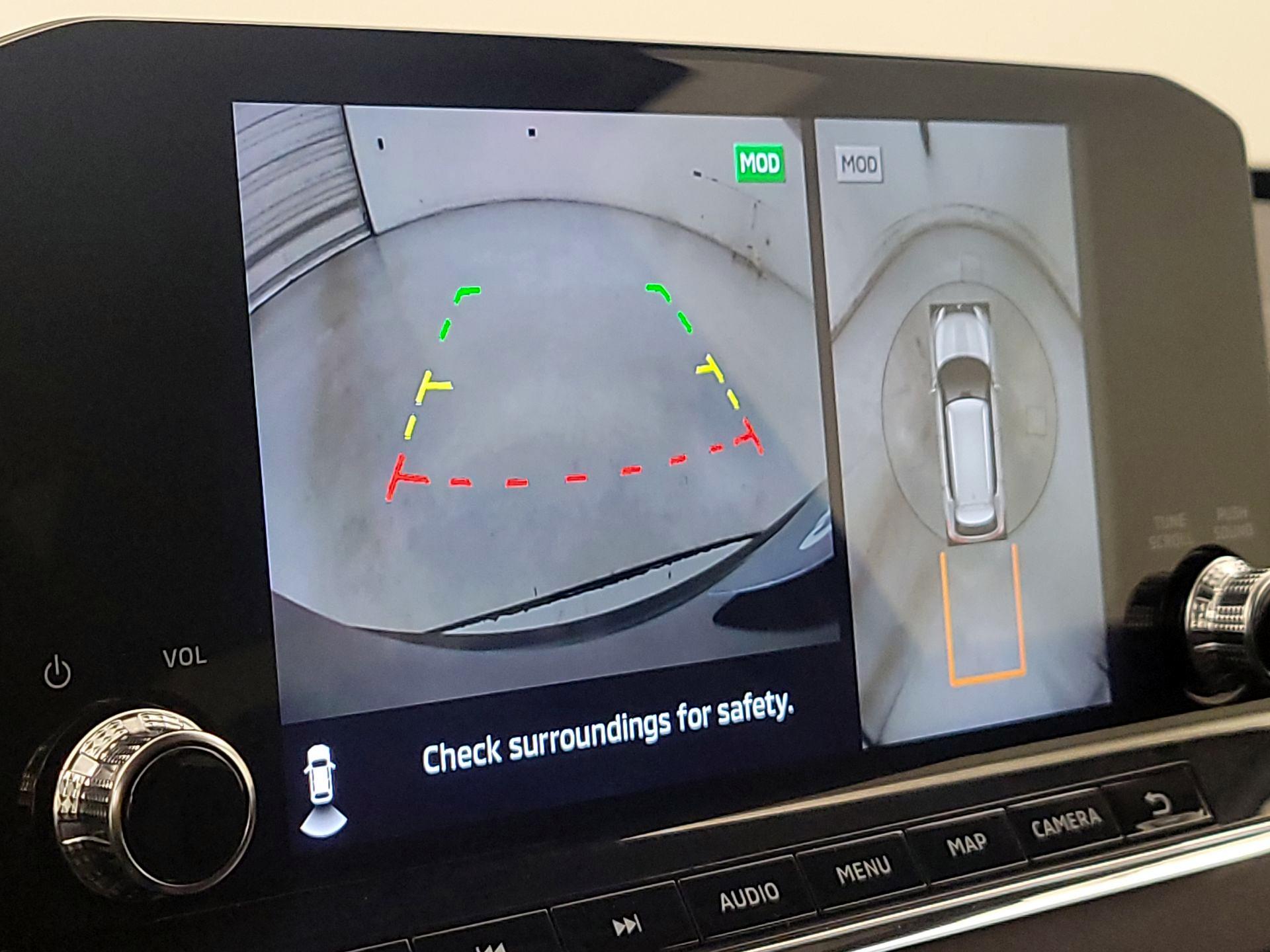 Thumbnail: 2024 Mitsubishi Outlander - 15