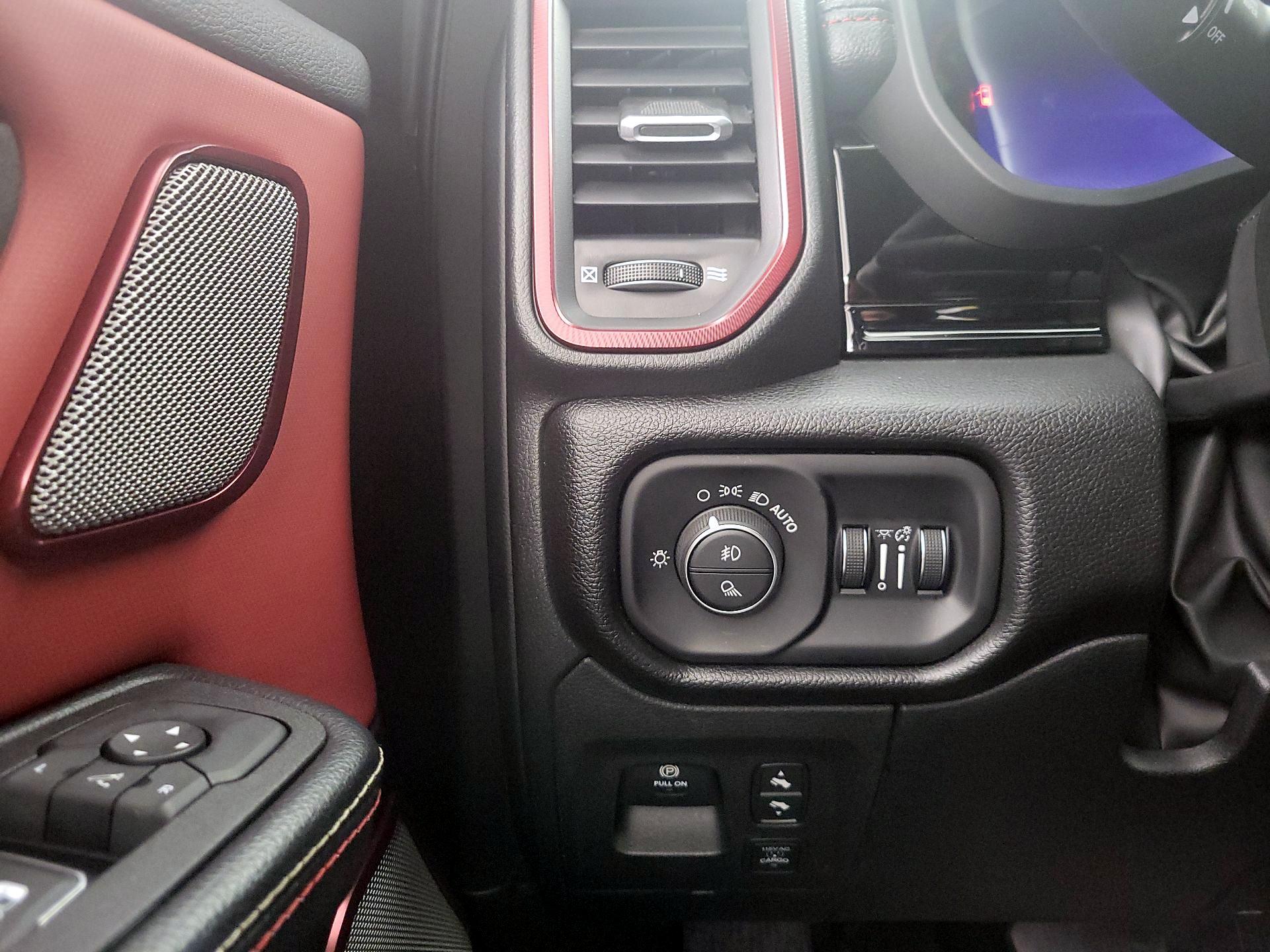 Thumbnail: 2025 RAM 1500 - 13