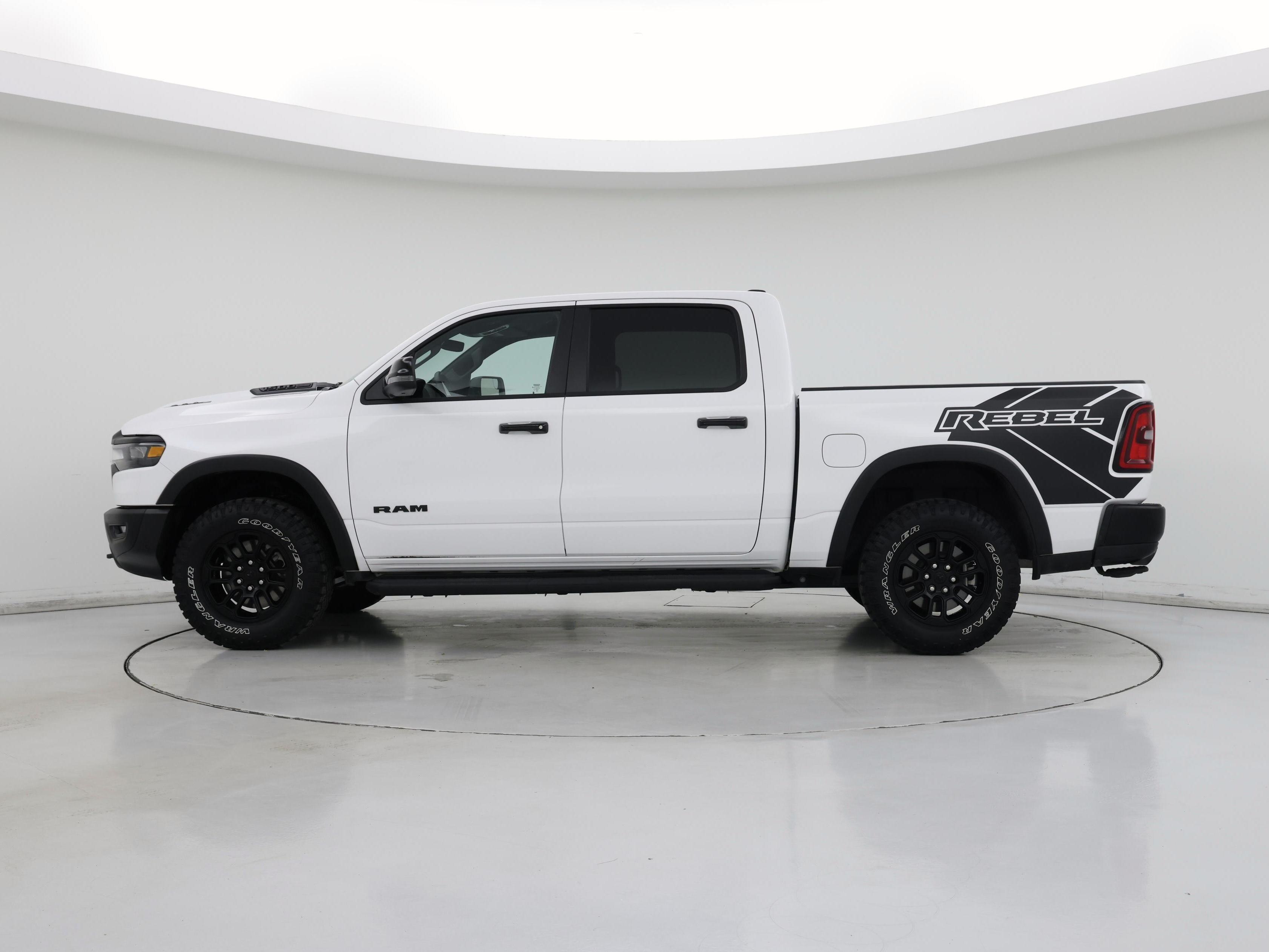 Thumbnail: 2025 RAM 1500 - 3