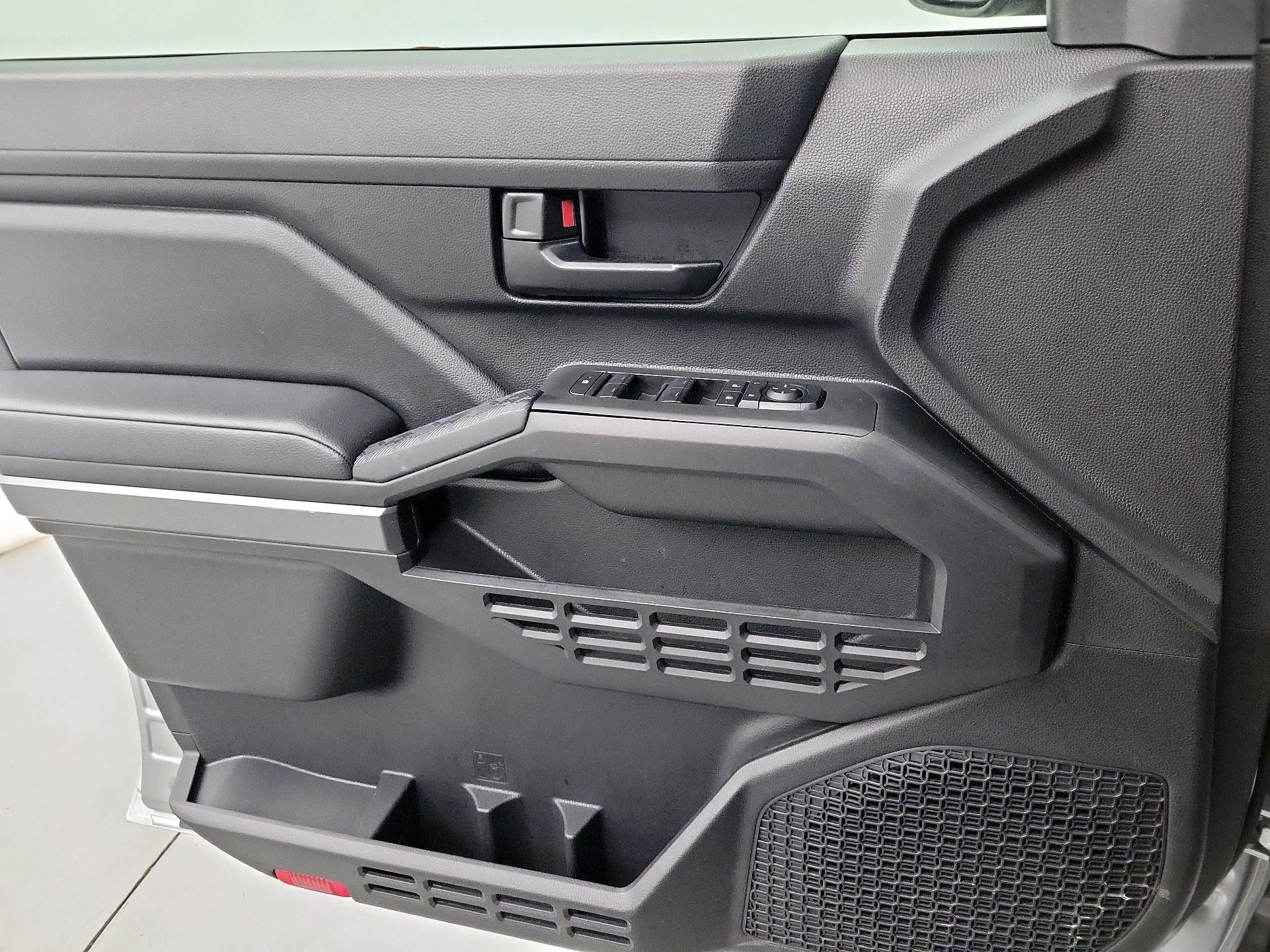 Thumbnail: 2024 Toyota Tacoma - 10