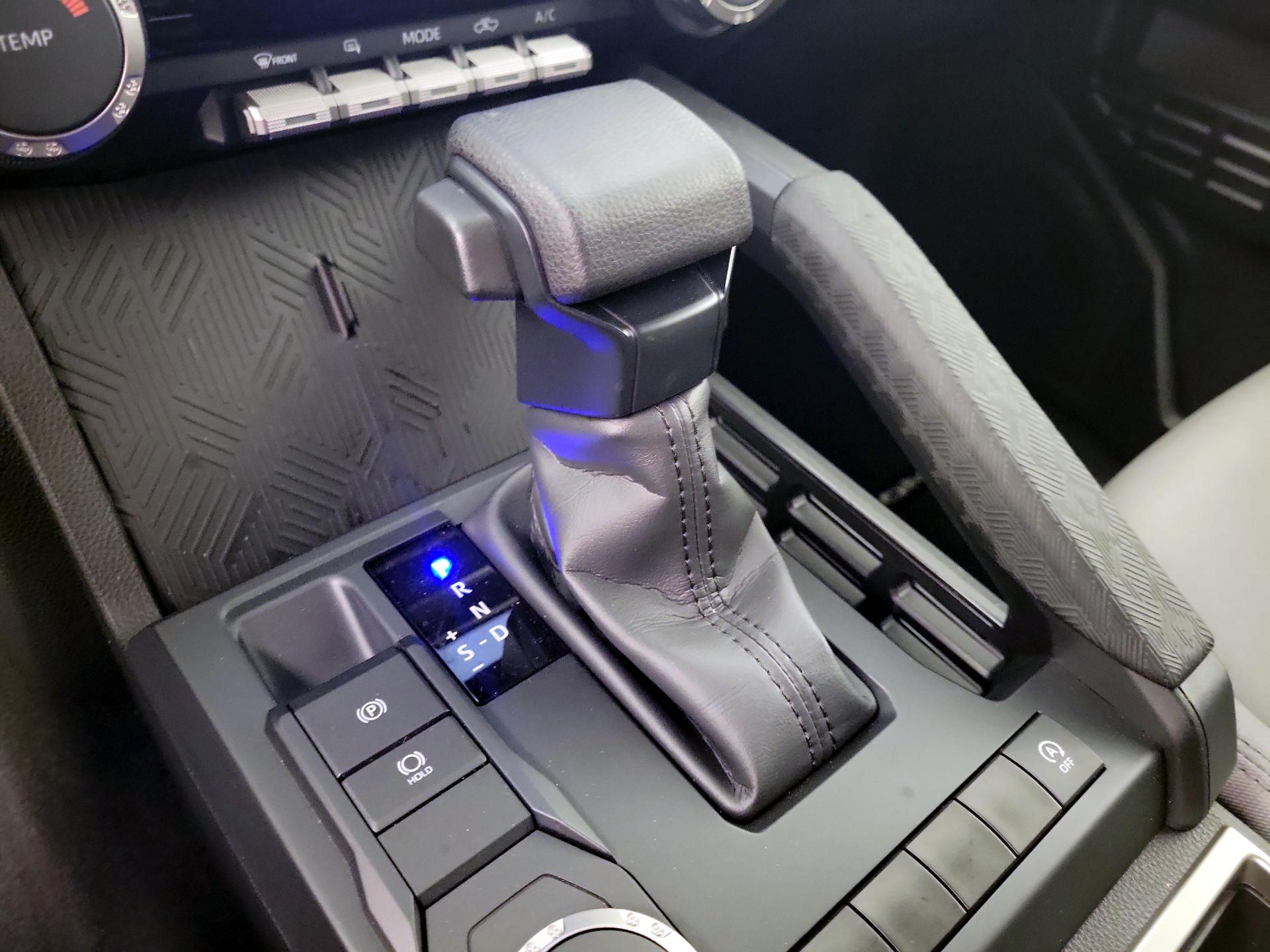 Thumbnail: 2024 Toyota Tacoma - 15