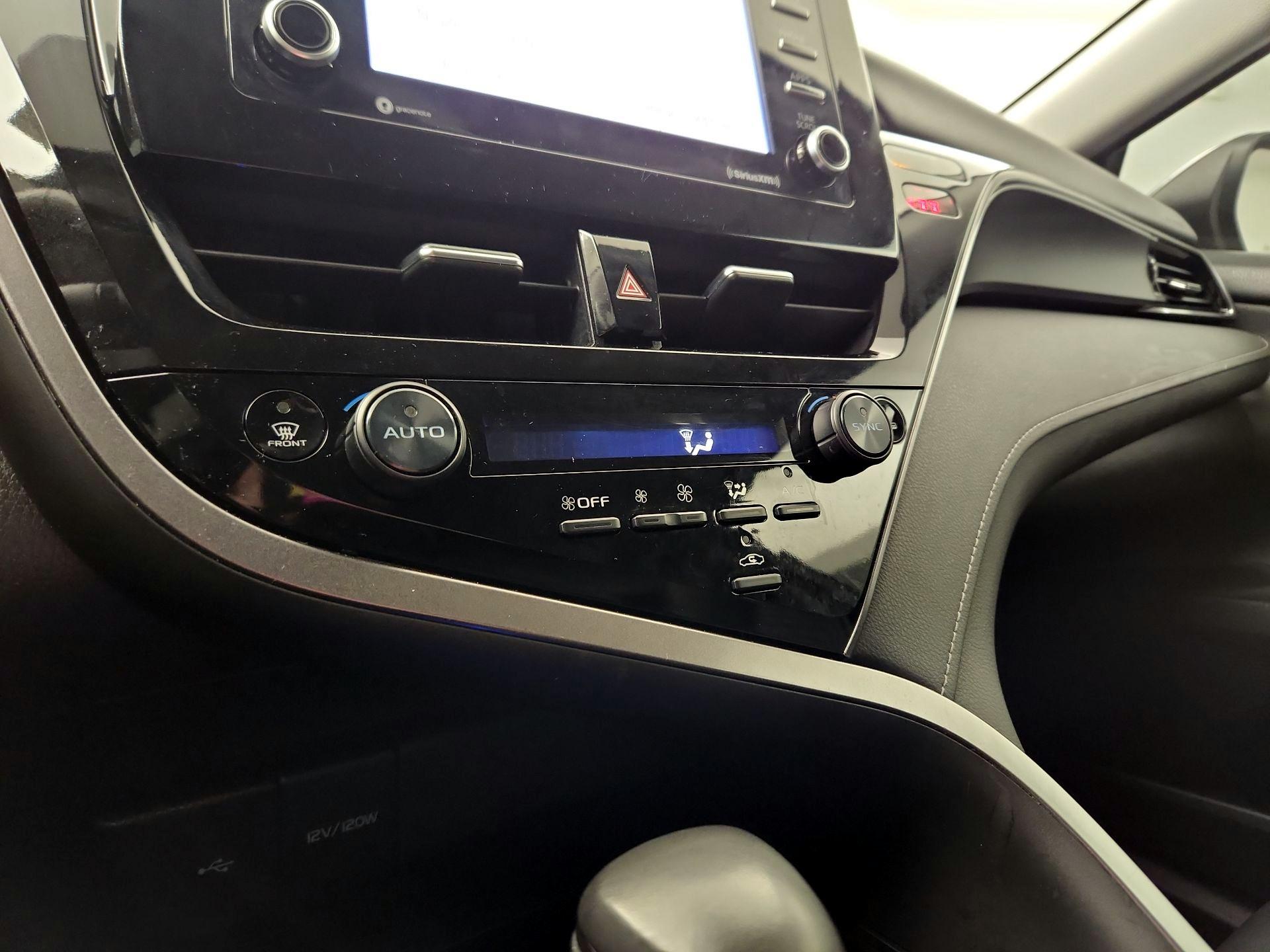 Thumbnail: 2024 Toyota Camry - 14