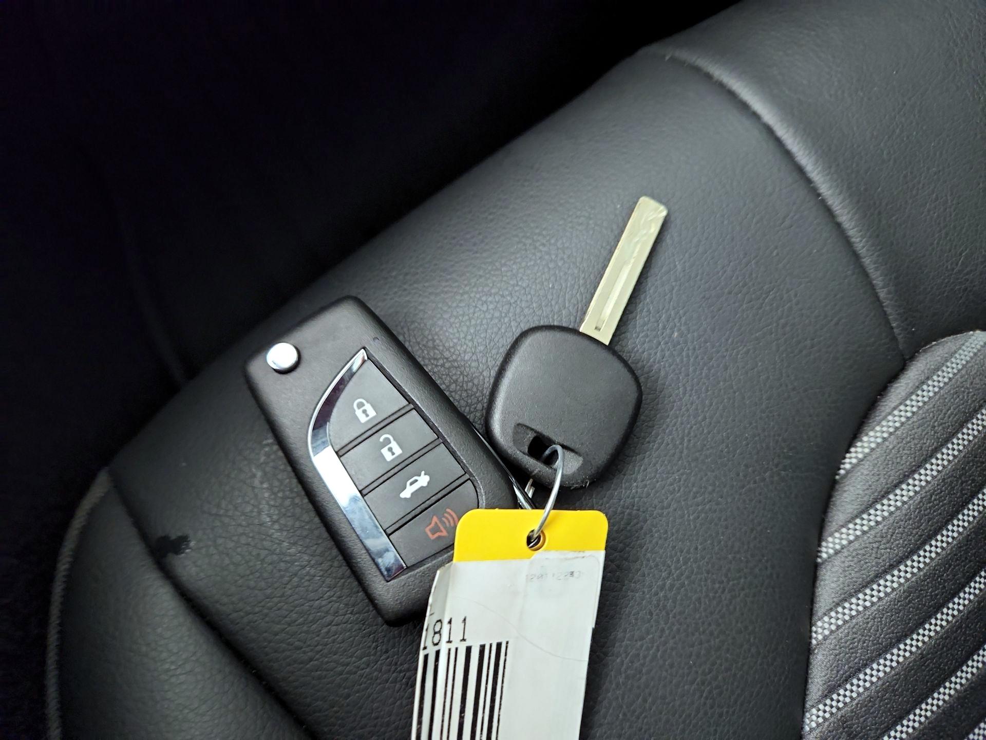 Thumbnail: 2024 Toyota Camry - 20