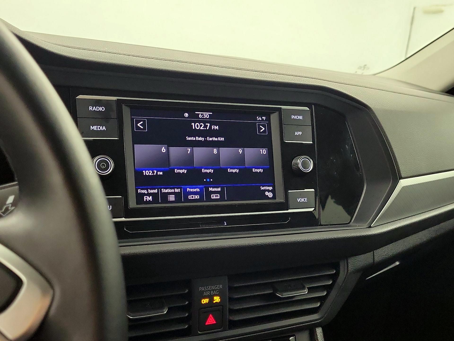 Thumbnail: 2024 Volkswagen Jetta - 13