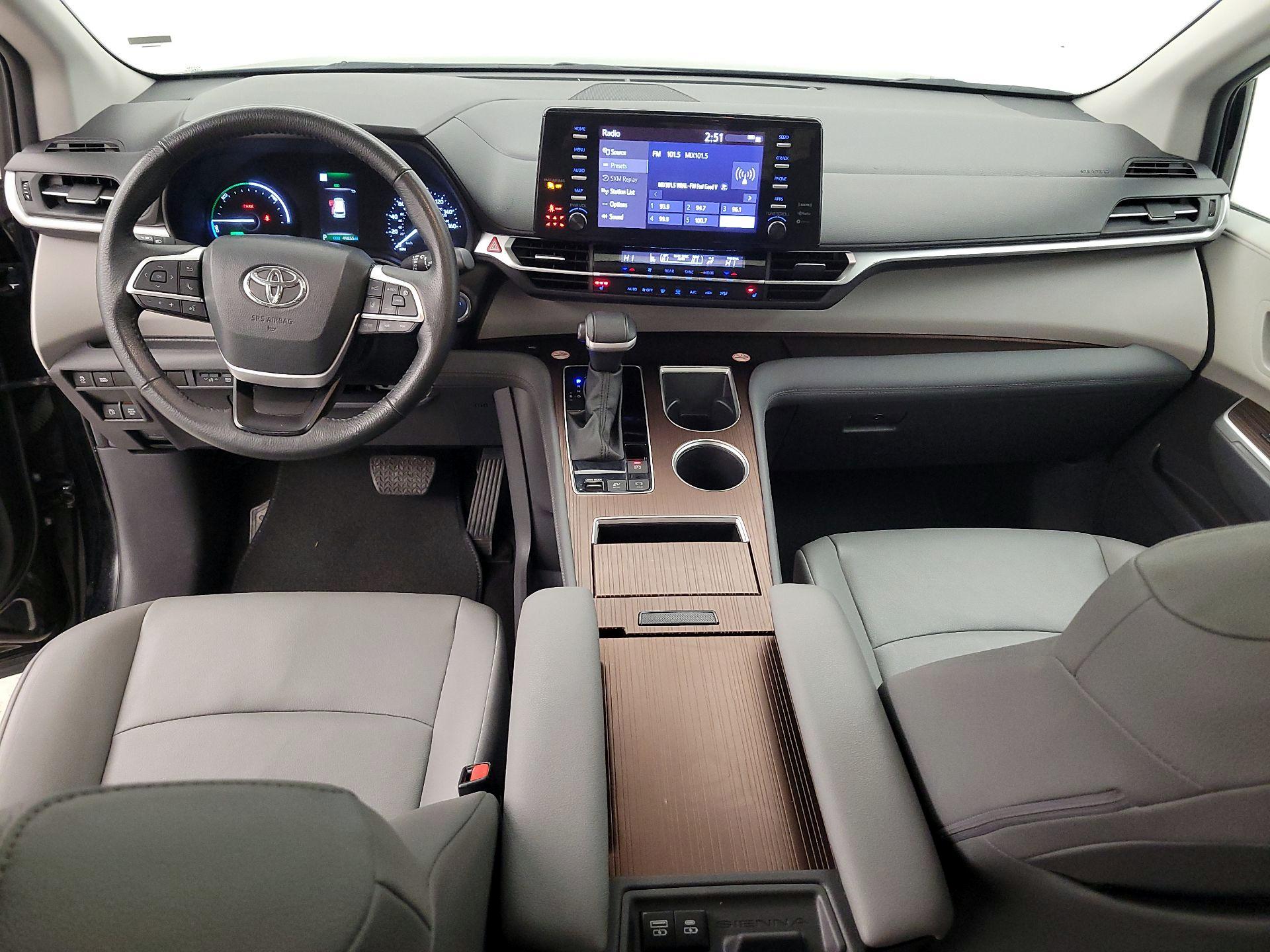 Thumbnail: 2024 Toyota Sienna - 9