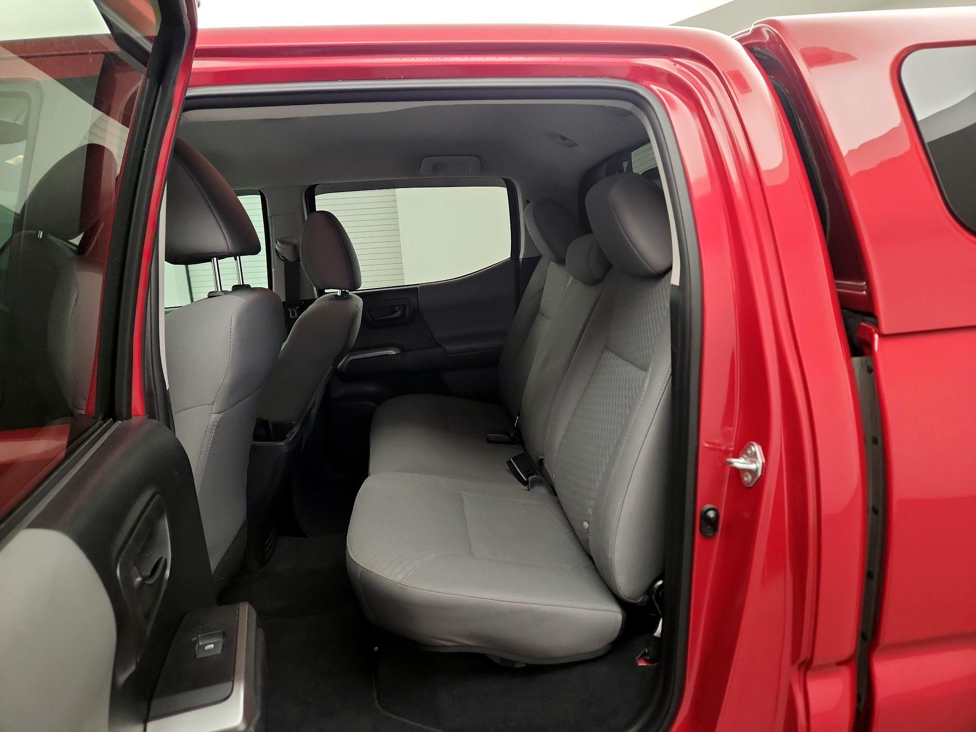 Thumbnail: 2022 Toyota Tacoma - 17