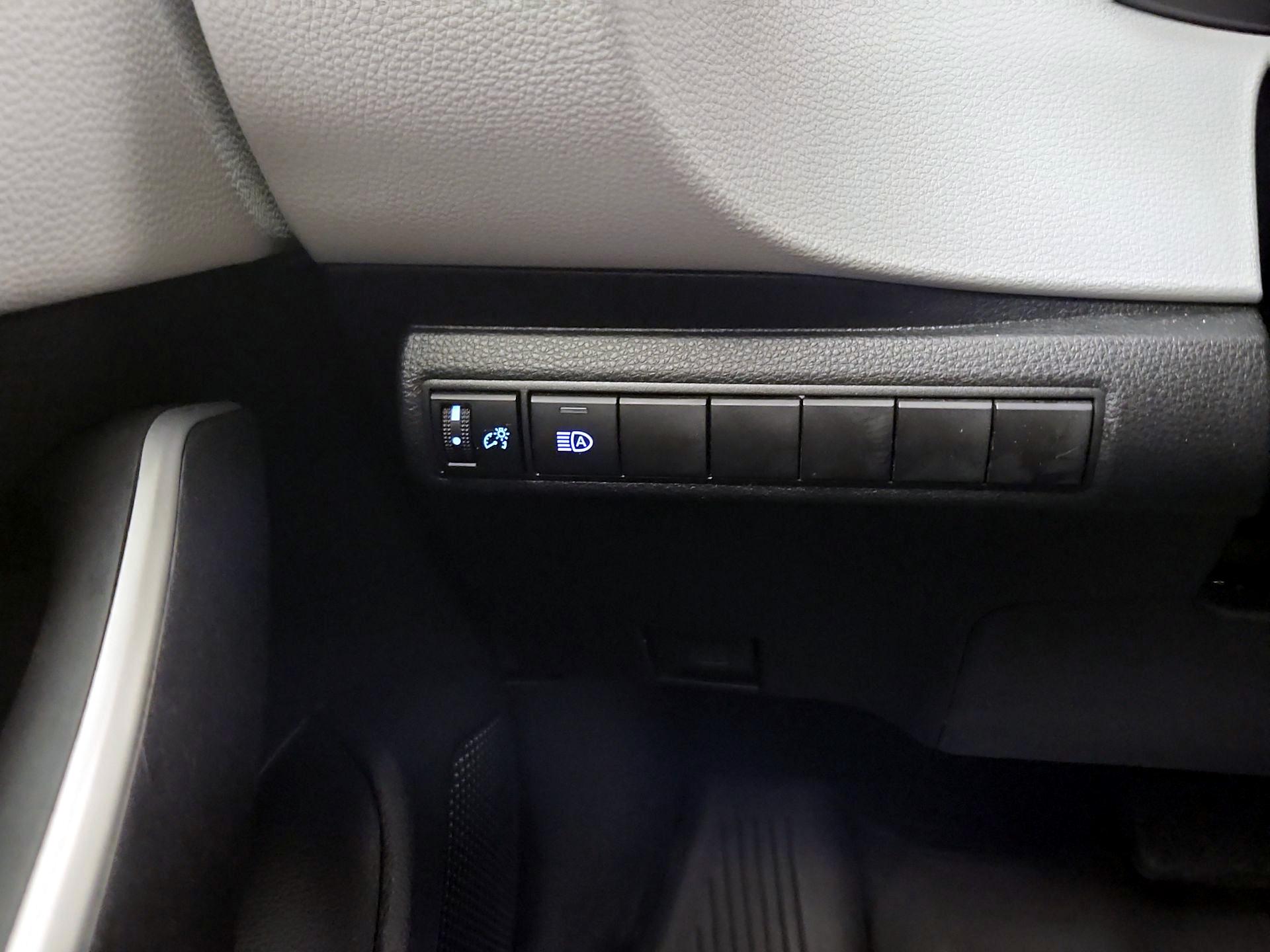 Thumbnail: 2022 Toyota Corolla - 11