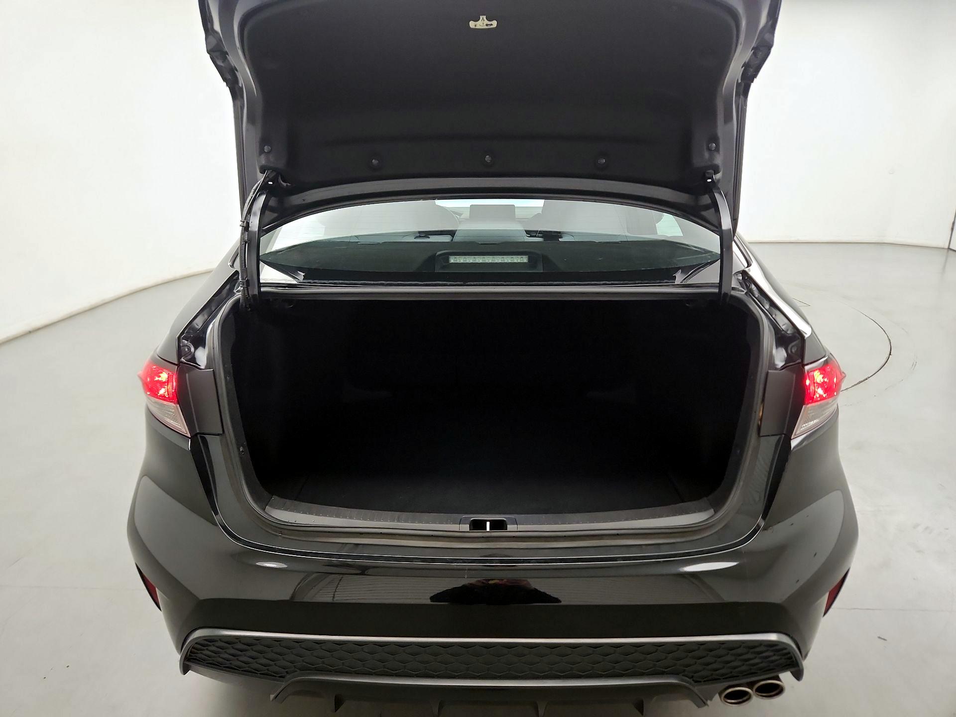 Thumbnail: 2022 Toyota Corolla - 18