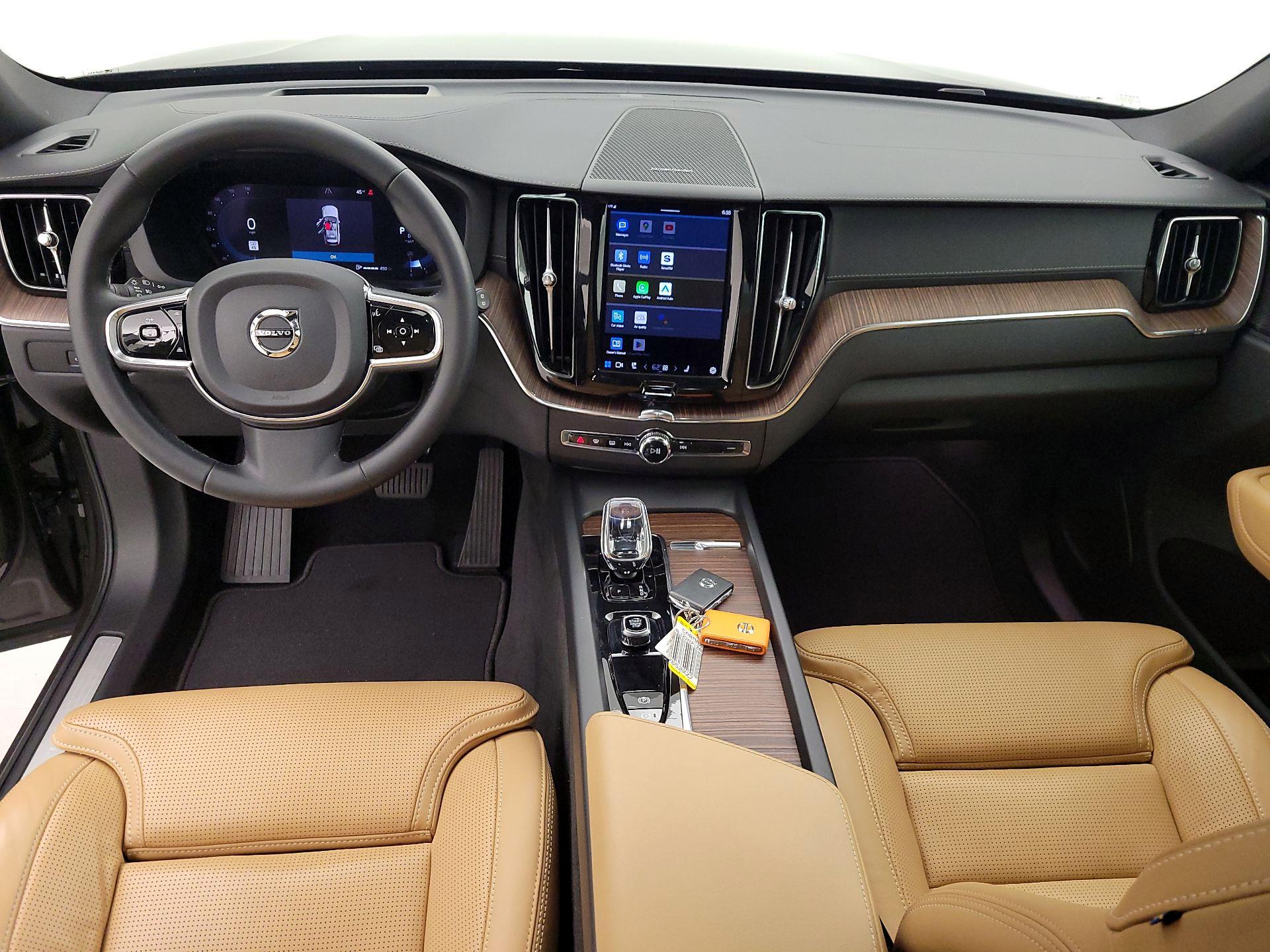 Thumbnail: 2023 Volvo XC60 - 9