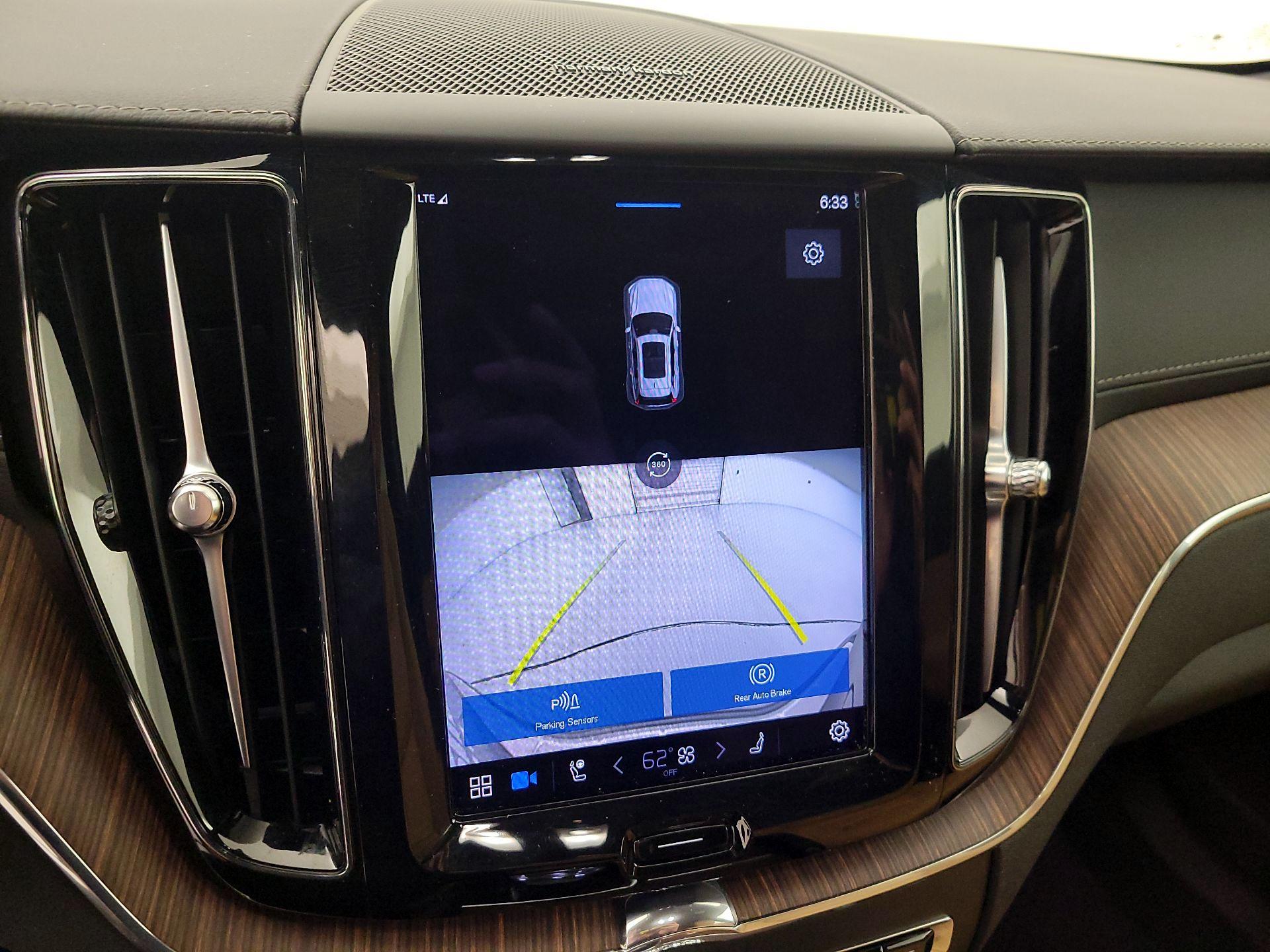 Thumbnail: 2023 Volvo XC60 - 14