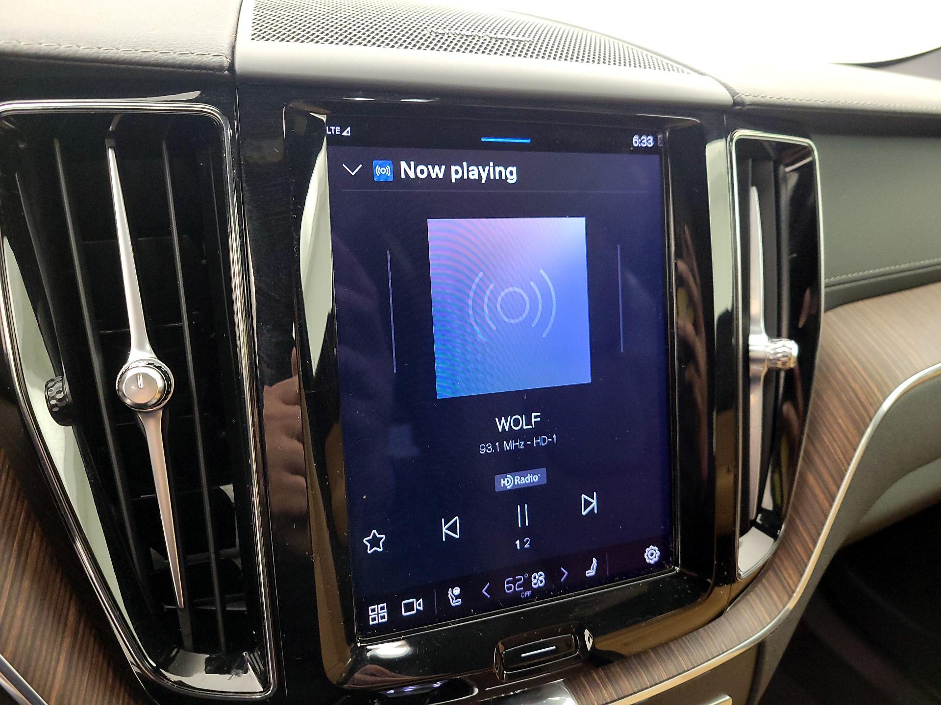 Thumbnail: 2023 Volvo XC60 - 15