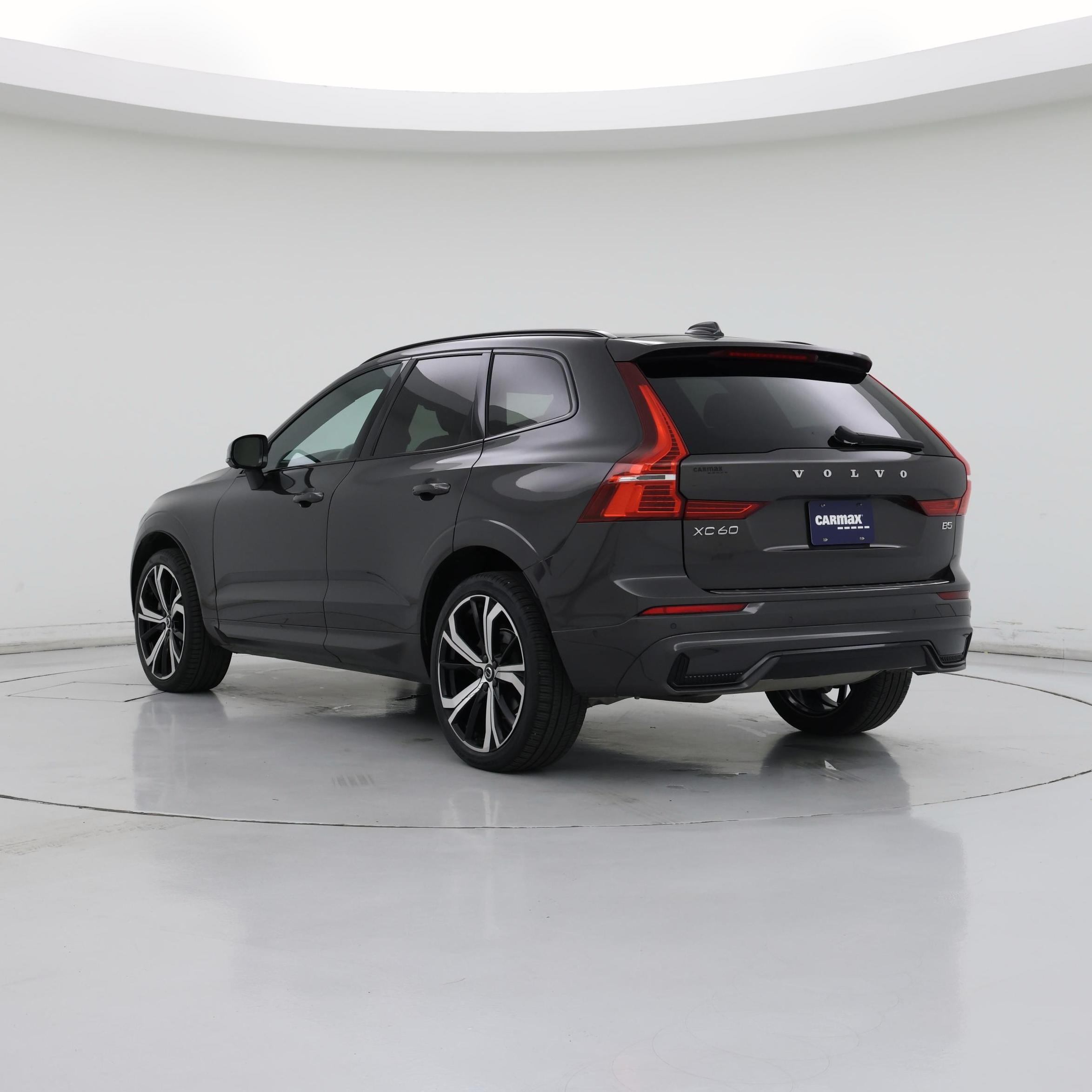 Thumbnail: 2023 Volvo XC60 - 2