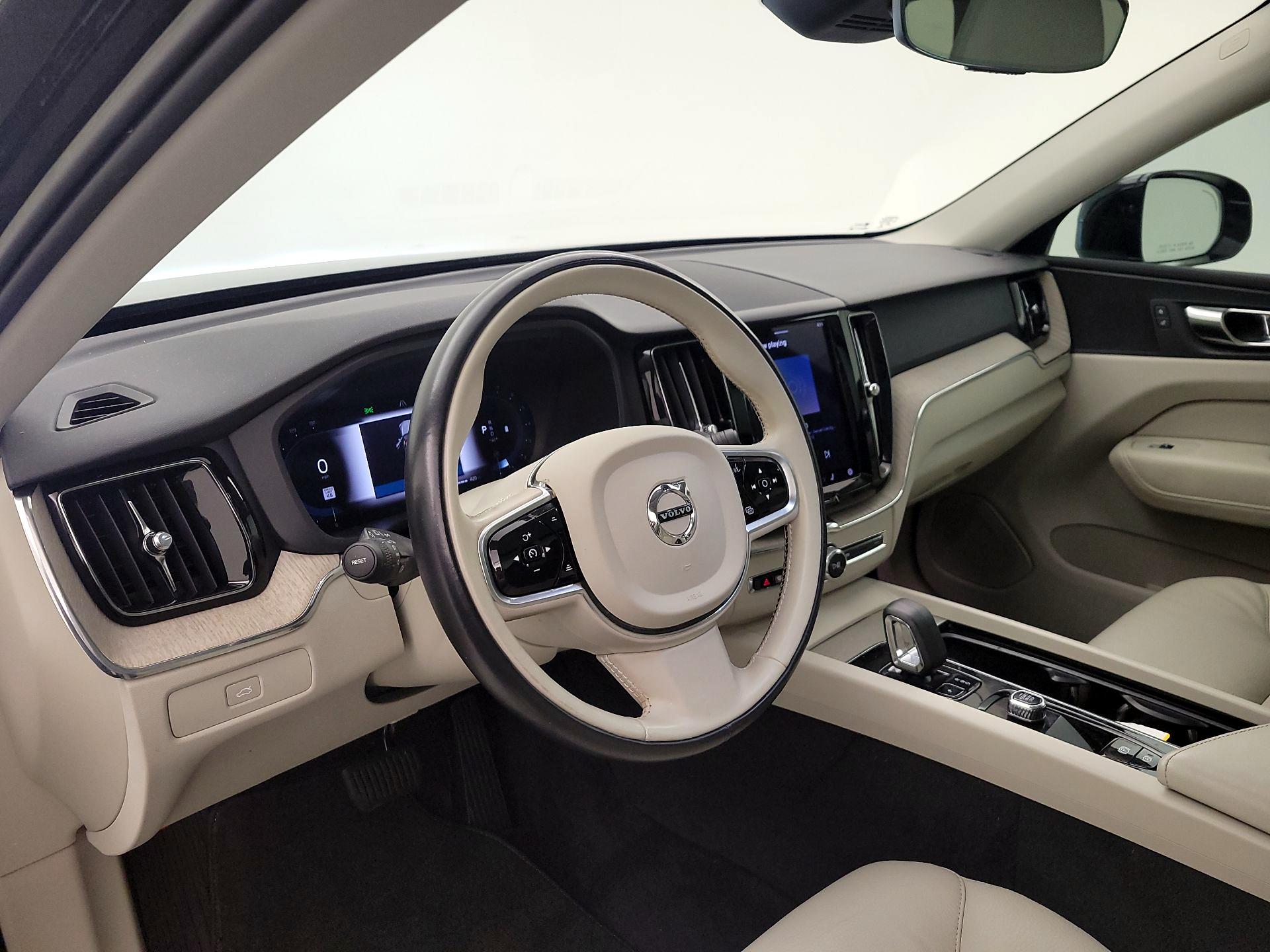 Thumbnail: 2023 Volvo XC60 - 9