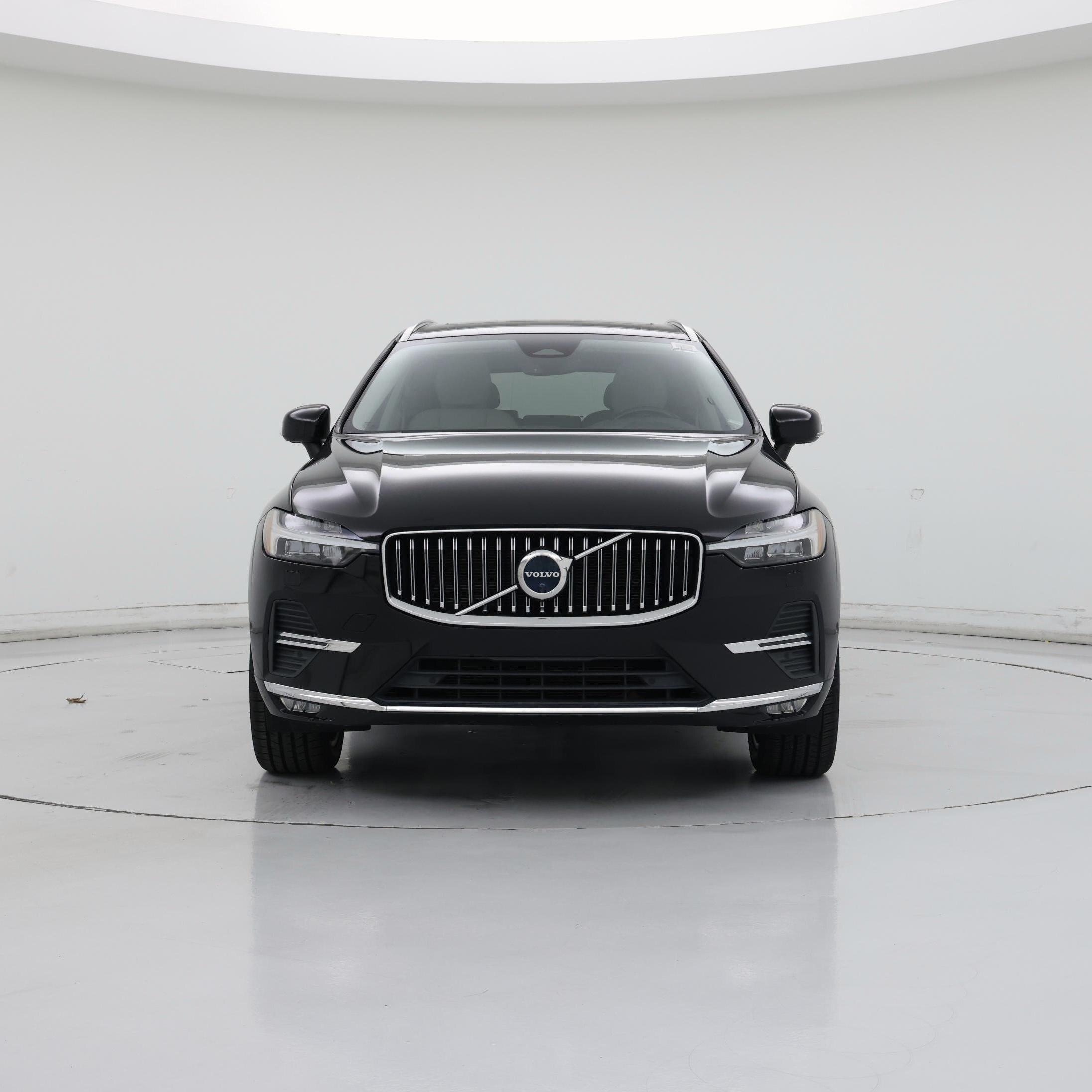 Thumbnail: 2023 Volvo XC60 - 5